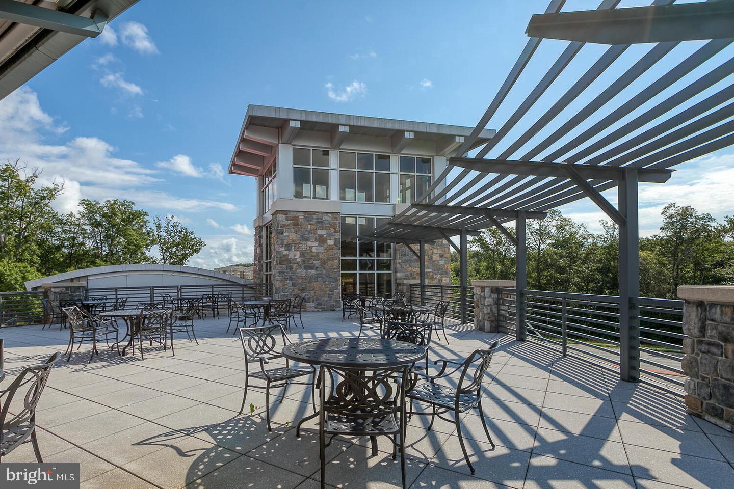 2483 EASTBOURNE DR, WOODBRIDGE, Virginia 22191, 3 Bedrooms Bedrooms, ,2 BathroomsBathrooms,Residential,For sale,2483 EASTBOURNE DR,VAPW2113590 MLS # VAPW2113590