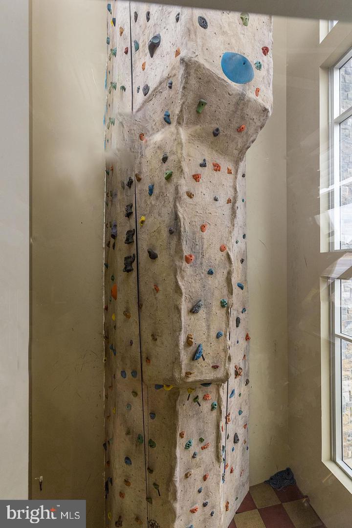 2483 EASTBOURNE DR, WOODBRIDGE, Virginia 22191, 3 Bedrooms Bedrooms, ,2 BathroomsBathrooms,Residential,For sale,2483 EASTBOURNE DR,VAPW2113590 MLS # VAPW2113590