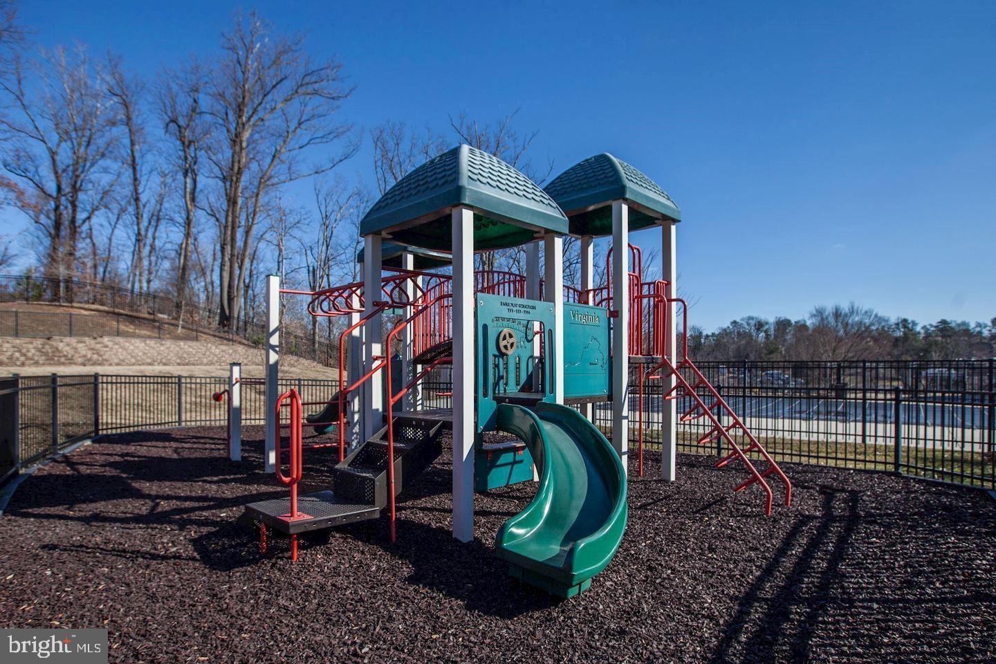 2483 EASTBOURNE DR, WOODBRIDGE, Virginia 22191, 3 Bedrooms Bedrooms, ,2 BathroomsBathrooms,Residential,For sale,2483 EASTBOURNE DR,VAPW2113590 MLS # VAPW2113590