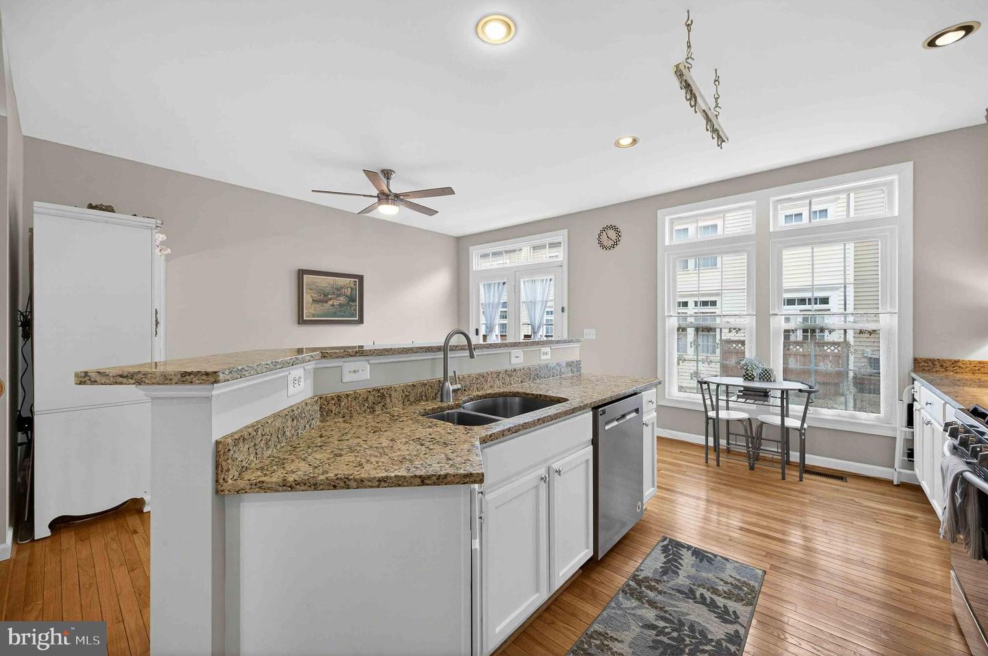 904 HARRISON CIR, ALEXANDRIA, Virginia 22304, 3 Bedrooms Bedrooms, ,2 BathroomsBathrooms,Residential,For sale,904 HARRISON CIR,VAAX2054674 MLS # VAAX2054674