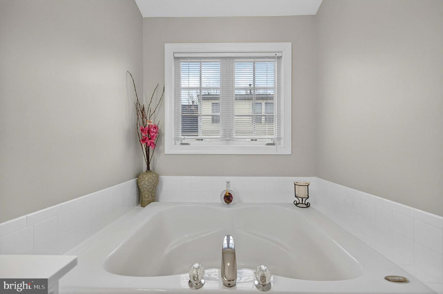 904 HARRISON CIR, ALEXANDRIA, Virginia 22304, 3 Bedrooms Bedrooms, ,2 BathroomsBathrooms,Residential,For sale,904 HARRISON CIR,VAAX2054674 MLS # VAAX2054674