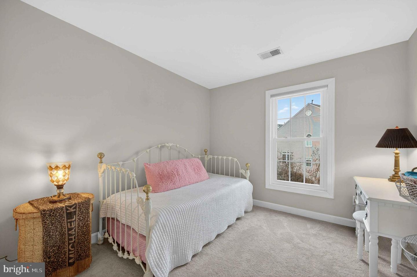 904 HARRISON CIR, ALEXANDRIA, Virginia 22304, 3 Bedrooms Bedrooms, ,2 BathroomsBathrooms,Residential,For sale,904 HARRISON CIR,VAAX2054674 MLS # VAAX2054674