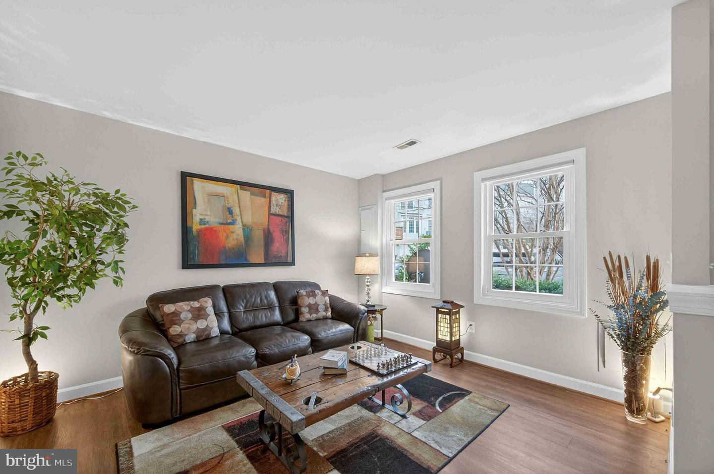 904 HARRISON CIR, ALEXANDRIA, Virginia 22304, 3 Bedrooms Bedrooms, ,2 BathroomsBathrooms,Residential,For sale,904 HARRISON CIR,VAAX2054674 MLS # VAAX2054674