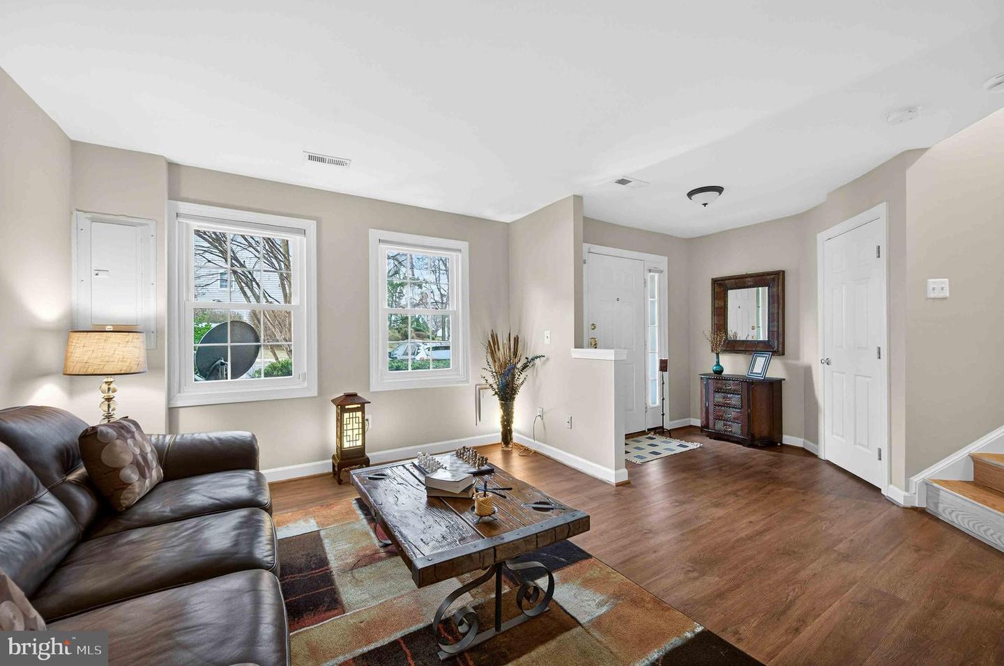 904 HARRISON CIR, ALEXANDRIA, Virginia 22304, 3 Bedrooms Bedrooms, ,2 BathroomsBathrooms,Residential,For sale,904 HARRISON CIR,VAAX2054674 MLS # VAAX2054674