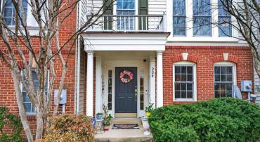 904 HARRISON CIR, ALEXANDRIA, Virginia 22304, 3 Bedrooms Bedrooms, ,2 BathroomsBathrooms,Residential,For sale,904 HARRISON CIR,VAAX2054674 MLS # VAAX2054674