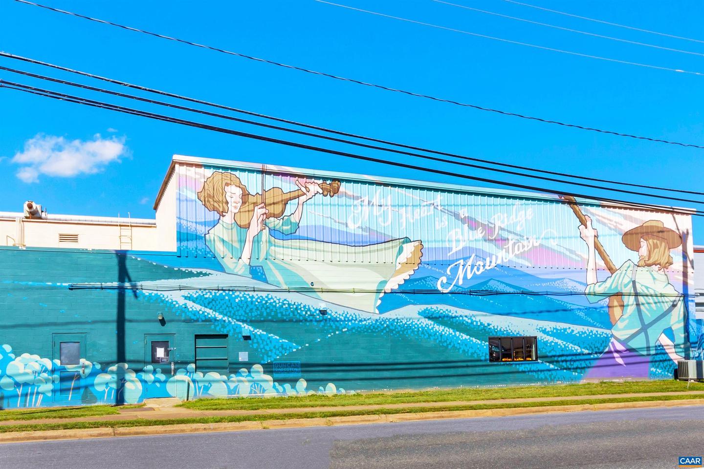 1051 OLD FOX TRAIL LN, CROZET, Virginia 22932, 4 Bedrooms Bedrooms, ,2 BathroomsBathrooms,Residential,For sale,1051 OLD FOX TRAIL LN,673848 MLS # 673848