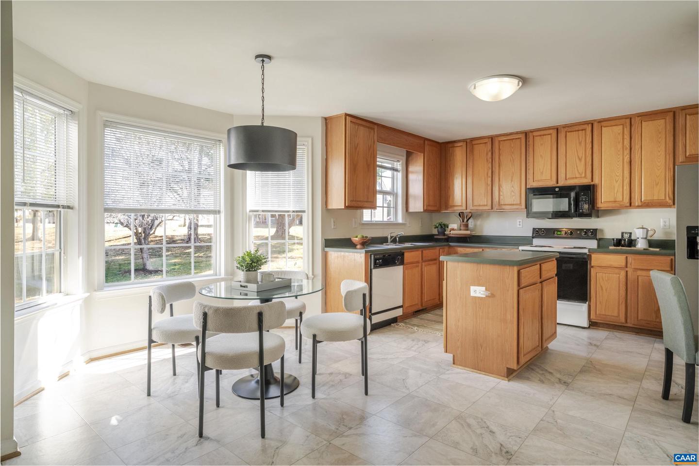 1051 OLD FOX TRAIL LN, CROZET, Virginia 22932, 4 Bedrooms Bedrooms, ,2 BathroomsBathrooms,Residential,For sale,1051 OLD FOX TRAIL LN,673848 MLS # 673848