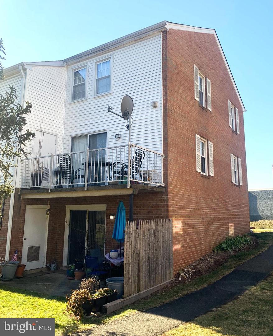 14487 SAINT GERMAIN DR, CENTREVILLE, Virginia 20121, 3 Bedrooms Bedrooms, ,2 BathroomsBathrooms,Residential,For sale,14487 SAINT GERMAIN DR,VAFX2293622 MLS # VAFX2293622