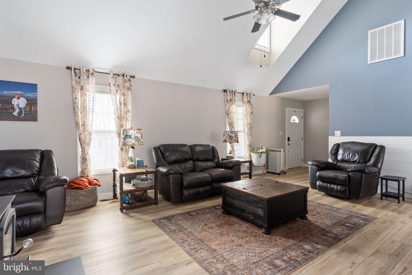 5105 DEEP CREEK RD, KENTS STORE, Virginia 23084, 4 Bedrooms Bedrooms, ,3 BathroomsBathrooms,Residential,For sale,5105 DEEP CREEK RD,VAFN2000628 MLS # VAFN2000628