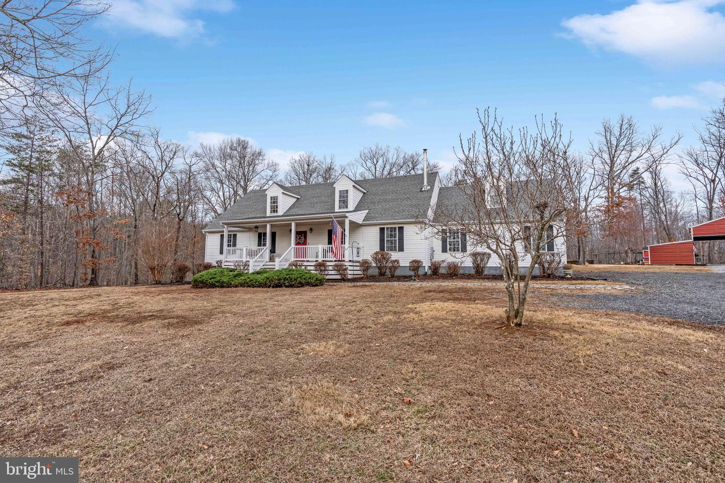 5105 DEEP CREEK RD, KENTS STORE, Virginia 23084, 4 Bedrooms Bedrooms, ,3 BathroomsBathrooms,Residential,For sale,5105 DEEP CREEK RD,VAFN2000628 MLS # VAFN2000628