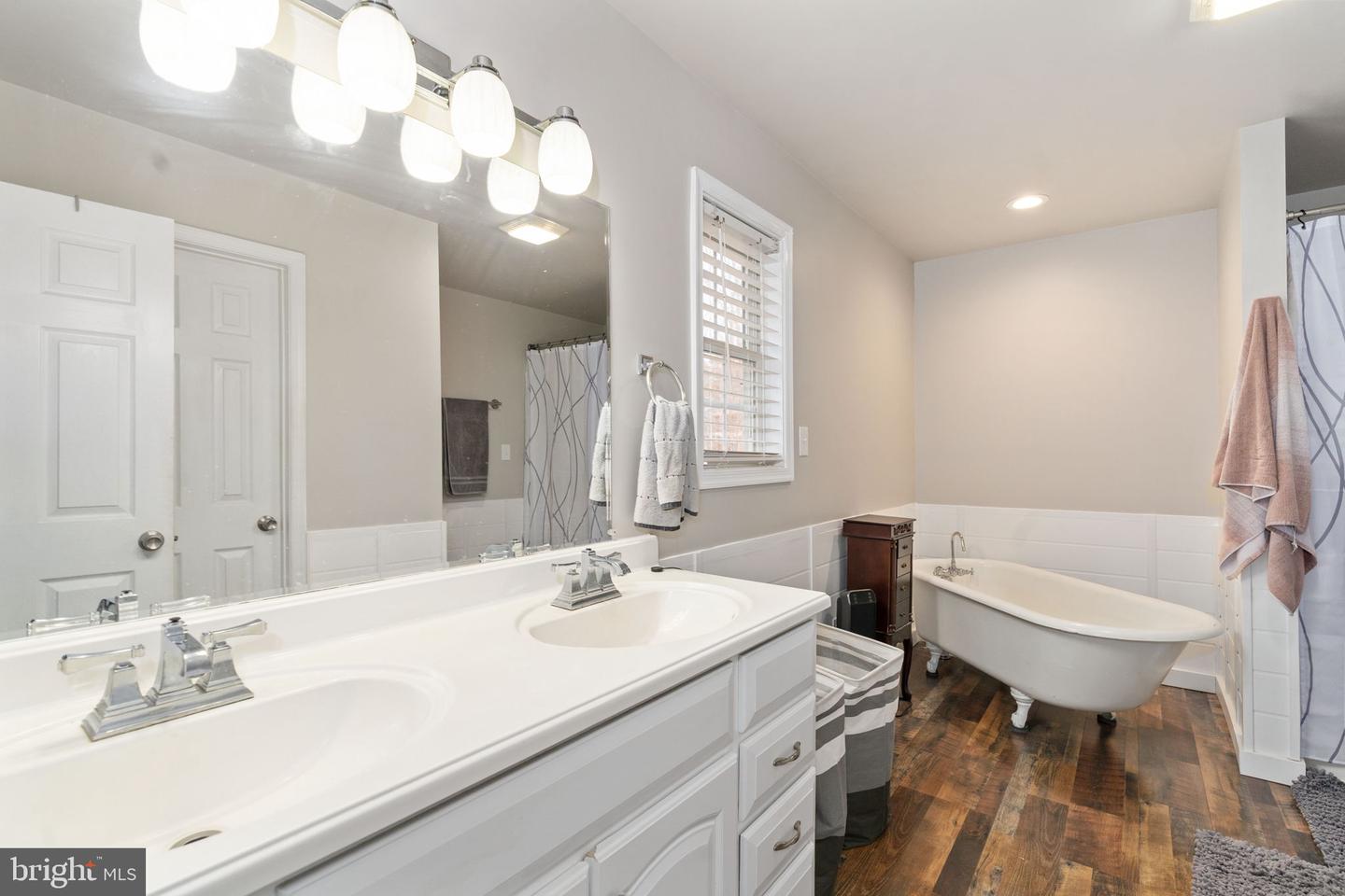 5105 DEEP CREEK RD, KENTS STORE, Virginia 23084, 4 Bedrooms Bedrooms, ,3 BathroomsBathrooms,Residential,For sale,5105 DEEP CREEK RD,VAFN2000628 MLS # VAFN2000628