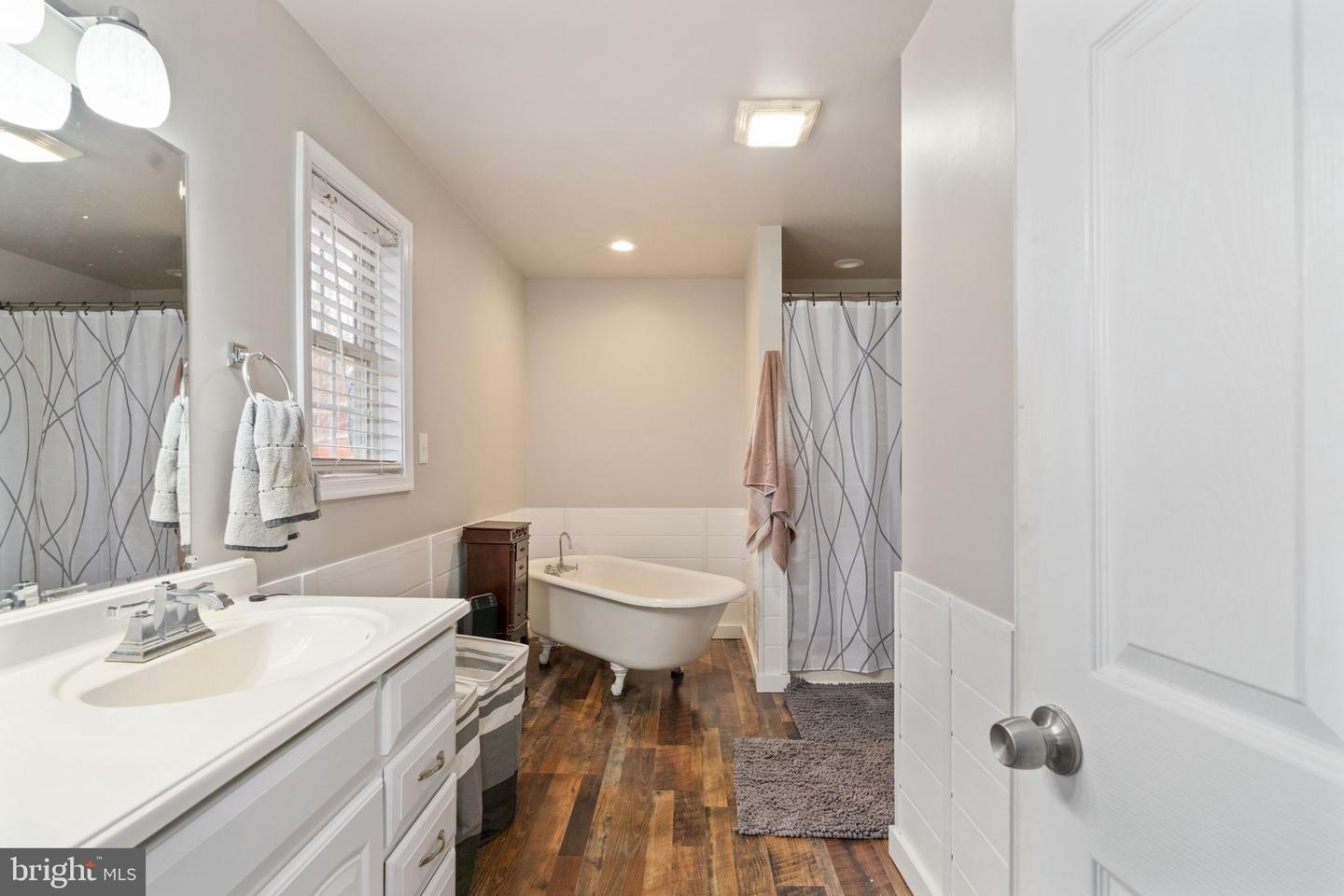 5105 DEEP CREEK RD, KENTS STORE, Virginia 23084, 4 Bedrooms Bedrooms, ,3 BathroomsBathrooms,Residential,For sale,5105 DEEP CREEK RD,VAFN2000628 MLS # VAFN2000628