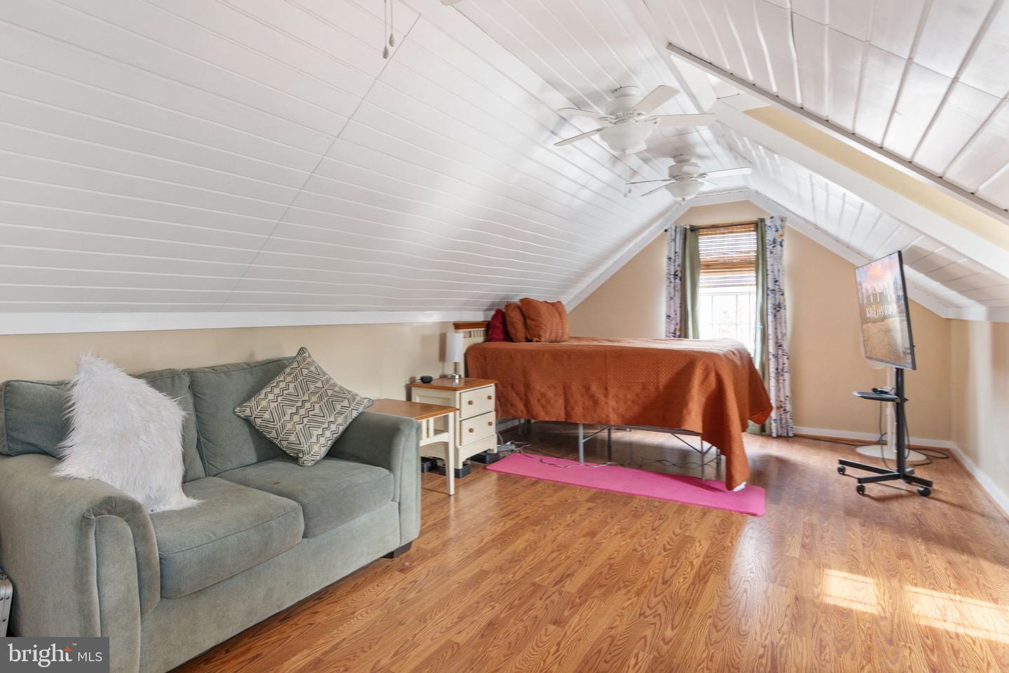 5105 DEEP CREEK RD, KENTS STORE, Virginia 23084, 4 Bedrooms Bedrooms, ,3 BathroomsBathrooms,Residential,For sale,5105 DEEP CREEK RD,VAFN2000628 MLS # VAFN2000628