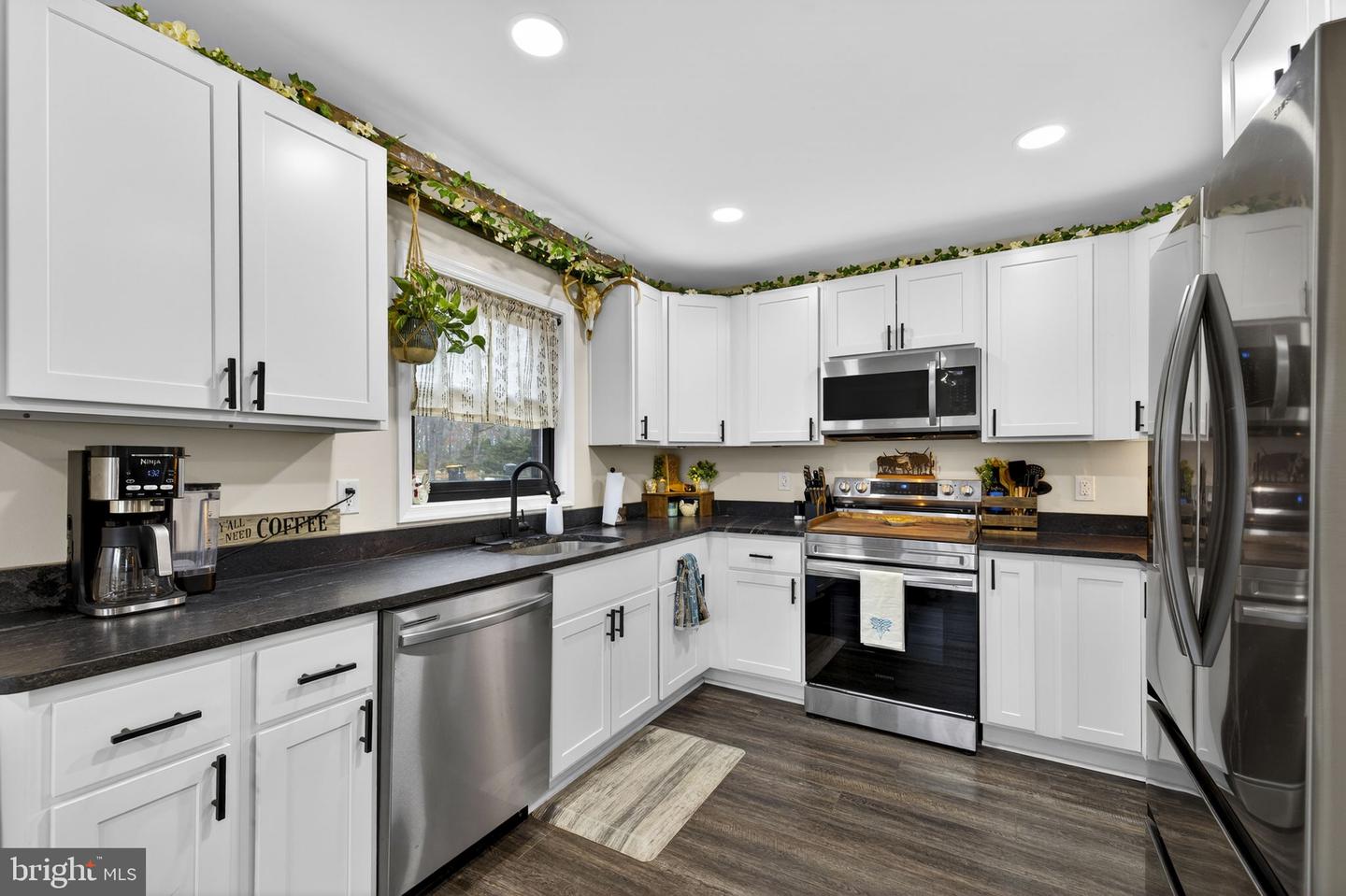 145 WEST ST, STEPHENS CITY, Virginia 22655, 4 Bedrooms Bedrooms, ,2 BathroomsBathrooms,Residential,For sale,145 WEST ST,VAFV2039894 MLS # VAFV2039894