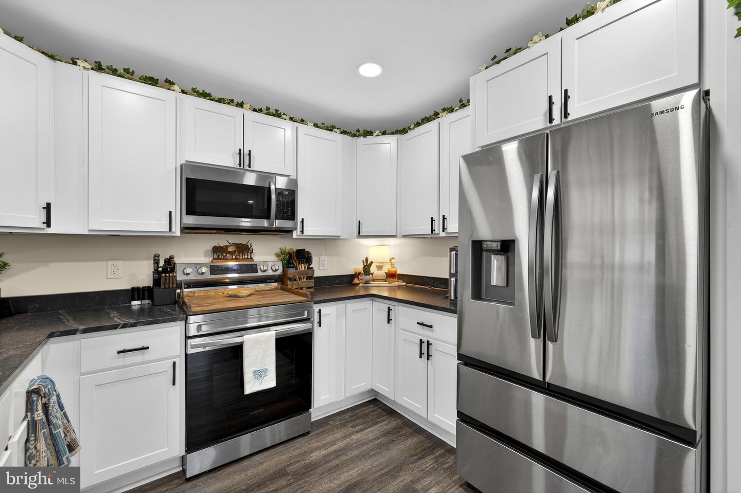 145 WEST ST, STEPHENS CITY, Virginia 22655, 4 Bedrooms Bedrooms, ,2 BathroomsBathrooms,Residential,For sale,145 WEST ST,VAFV2039894 MLS # VAFV2039894