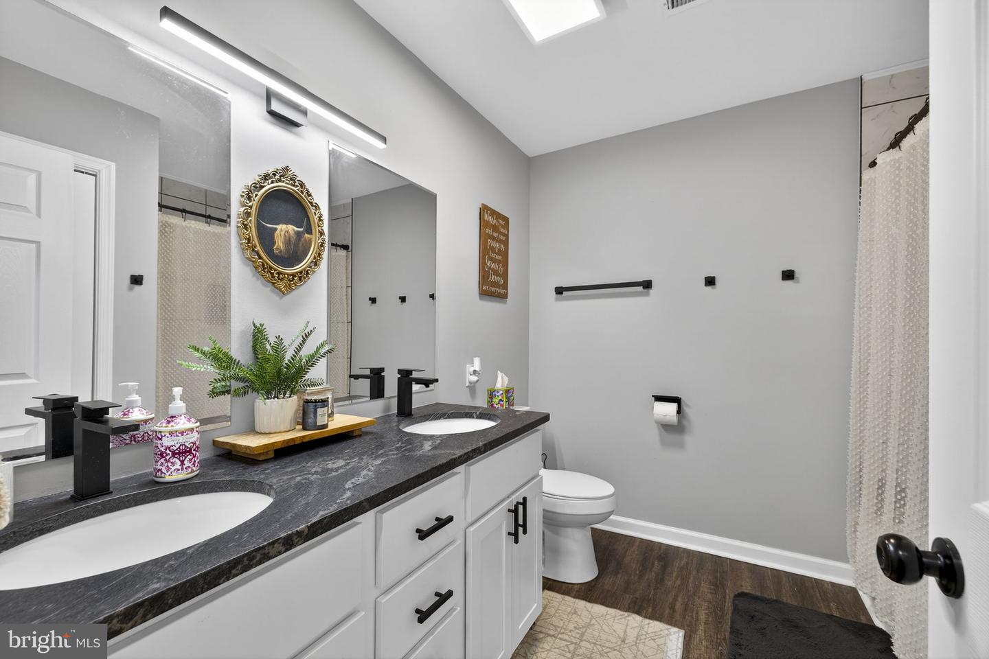 145 WEST ST, STEPHENS CITY, Virginia 22655, 4 Bedrooms Bedrooms, ,2 BathroomsBathrooms,Residential,For sale,145 WEST ST,VAFV2039894 MLS # VAFV2039894