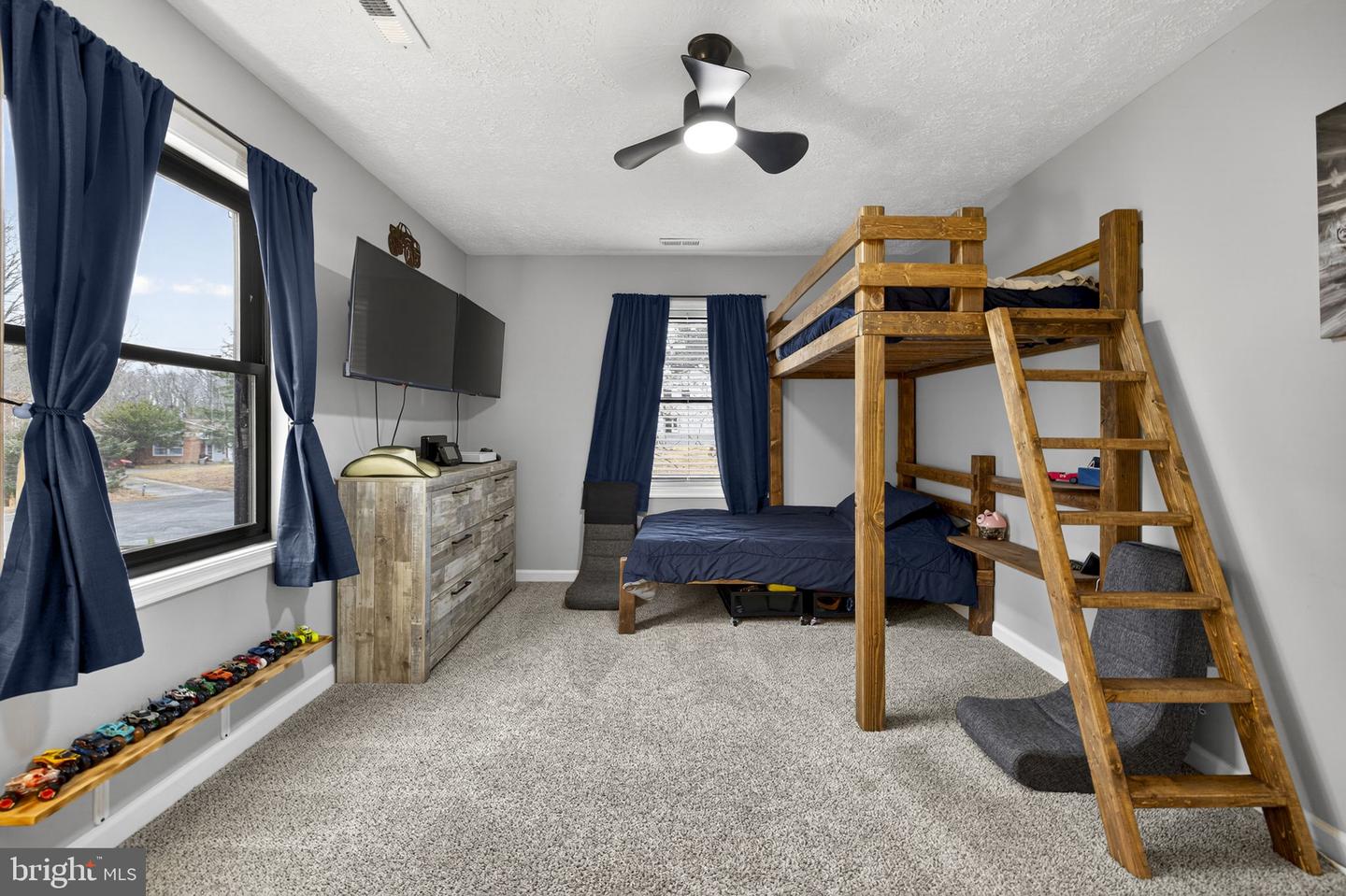 145 WEST ST, STEPHENS CITY, Virginia 22655, 4 Bedrooms Bedrooms, ,2 BathroomsBathrooms,Residential,For sale,145 WEST ST,VAFV2039894 MLS # VAFV2039894