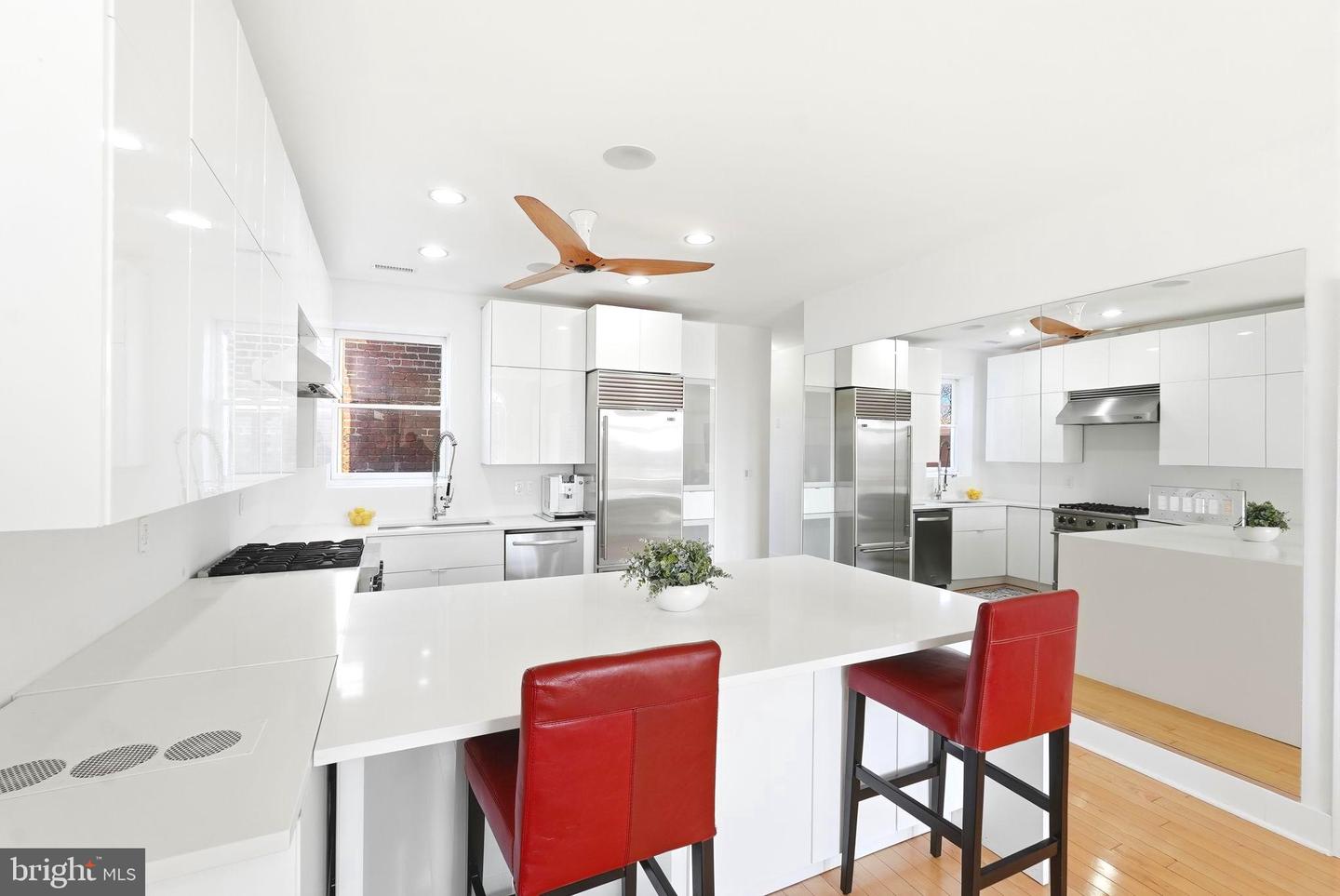 115 NEW YORK AVE NW #9, WASHINGTON, District Of Columbia 20001, 2 Bedrooms Bedrooms, ,2 BathroomsBathrooms,Residential,For sale,115 NEW YORK AVE NW #9,DCDC2248648 MLS # DCDC2248648