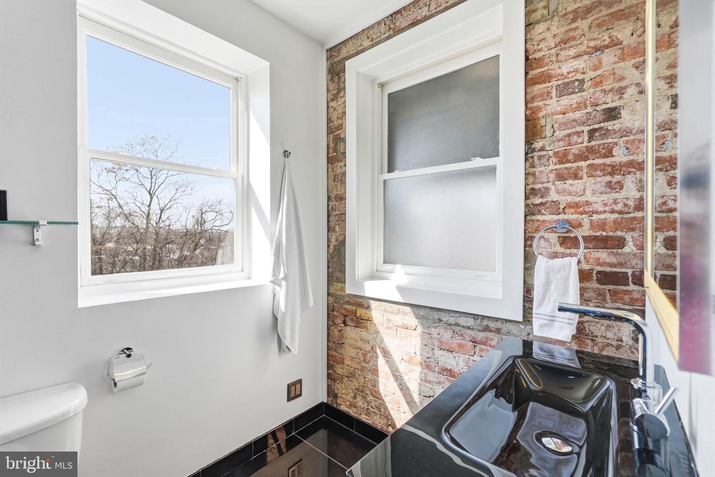 115 NEW YORK AVE NW #9, WASHINGTON, District Of Columbia 20001, 2 Bedrooms Bedrooms, ,2 BathroomsBathrooms,Residential,For sale,115 NEW YORK AVE NW #9,DCDC2248648 MLS # DCDC2248648