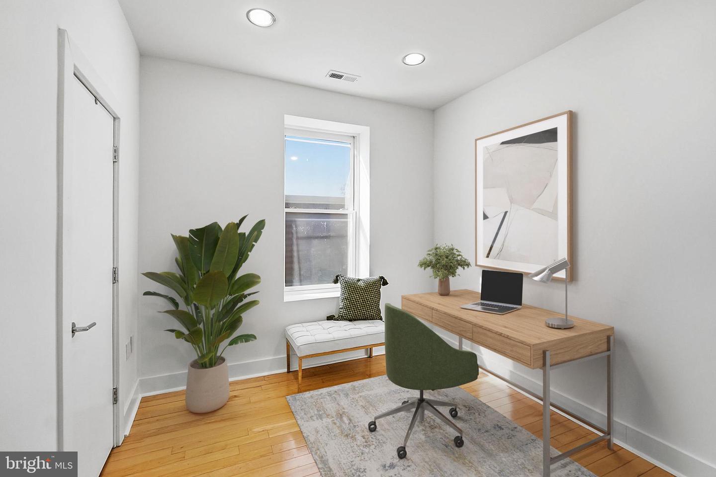 115 NEW YORK AVE NW #9, WASHINGTON, District Of Columbia 20001, 2 Bedrooms Bedrooms, ,2 BathroomsBathrooms,Residential,For sale,115 NEW YORK AVE NW #9,DCDC2248648 MLS # DCDC2248648