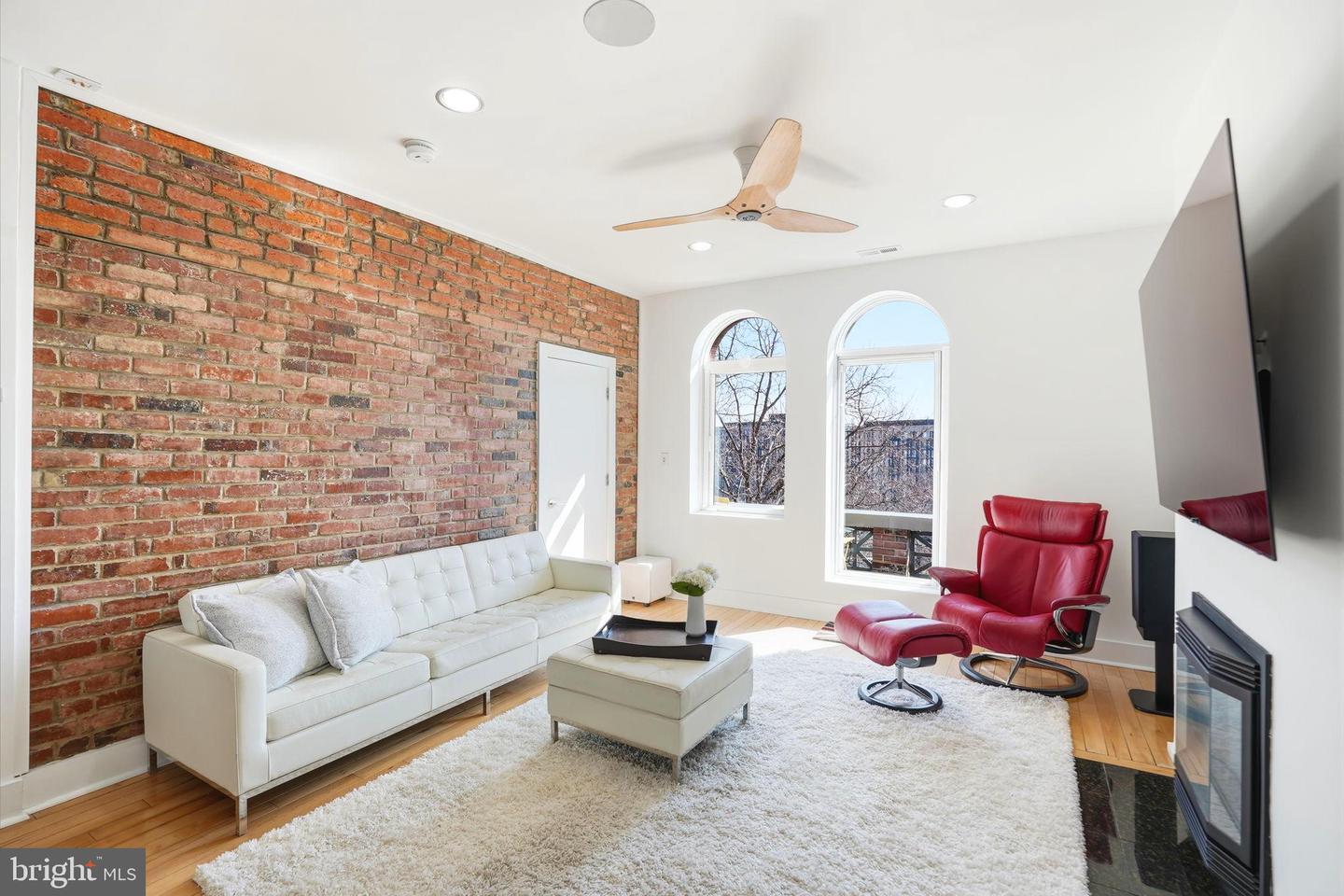 115 NEW YORK AVE NW #9, WASHINGTON, District Of Columbia 20001, 2 Bedrooms Bedrooms, ,2 BathroomsBathrooms,Residential,For sale,115 NEW YORK AVE NW #9,DCDC2248648 MLS # DCDC2248648