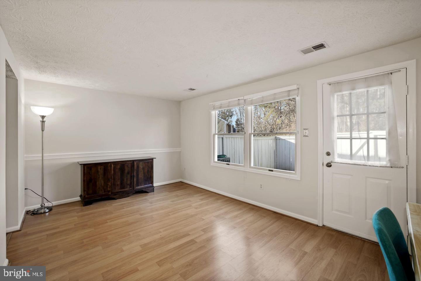 1538 TWISTED OAK DR, RESTON, Virginia 20194, 3 Bedrooms Bedrooms, ,2 BathroomsBathrooms,Residential,For sale,1538 TWISTED OAK DR,VAFX2293776 MLS # VAFX2293776