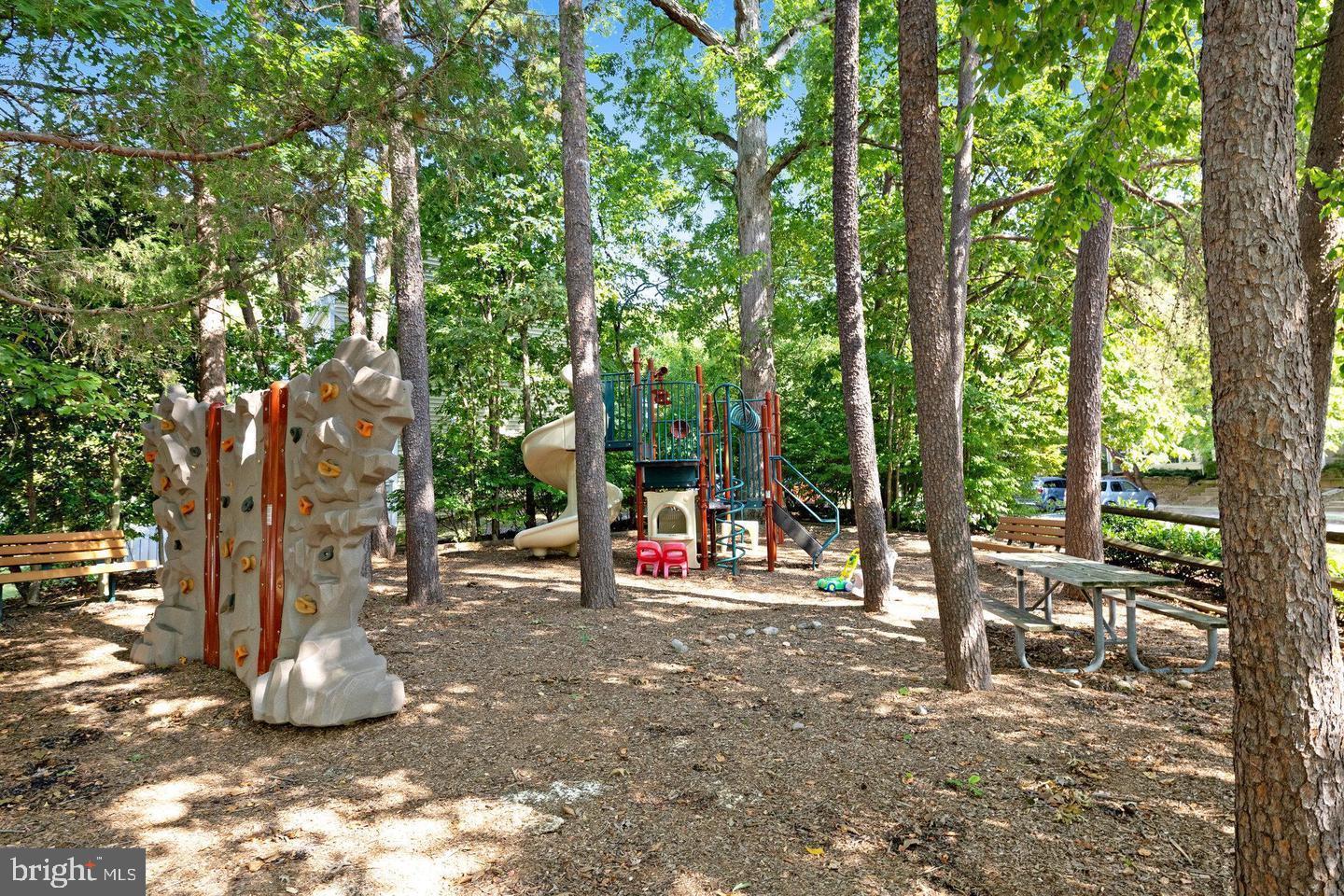 1538 TWISTED OAK DR, RESTON, Virginia 20194, 3 Bedrooms Bedrooms, ,2 BathroomsBathrooms,Residential,For sale,1538 TWISTED OAK DR,VAFX2293776 MLS # VAFX2293776