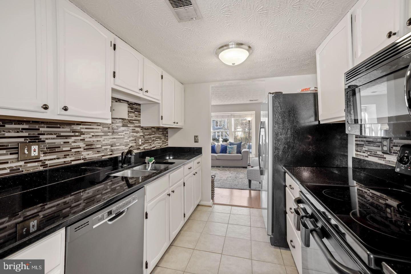 1538 TWISTED OAK DR, RESTON, Virginia 20194, 3 Bedrooms Bedrooms, ,2 BathroomsBathrooms,Residential,For sale,1538 TWISTED OAK DR,VAFX2293776 MLS # VAFX2293776