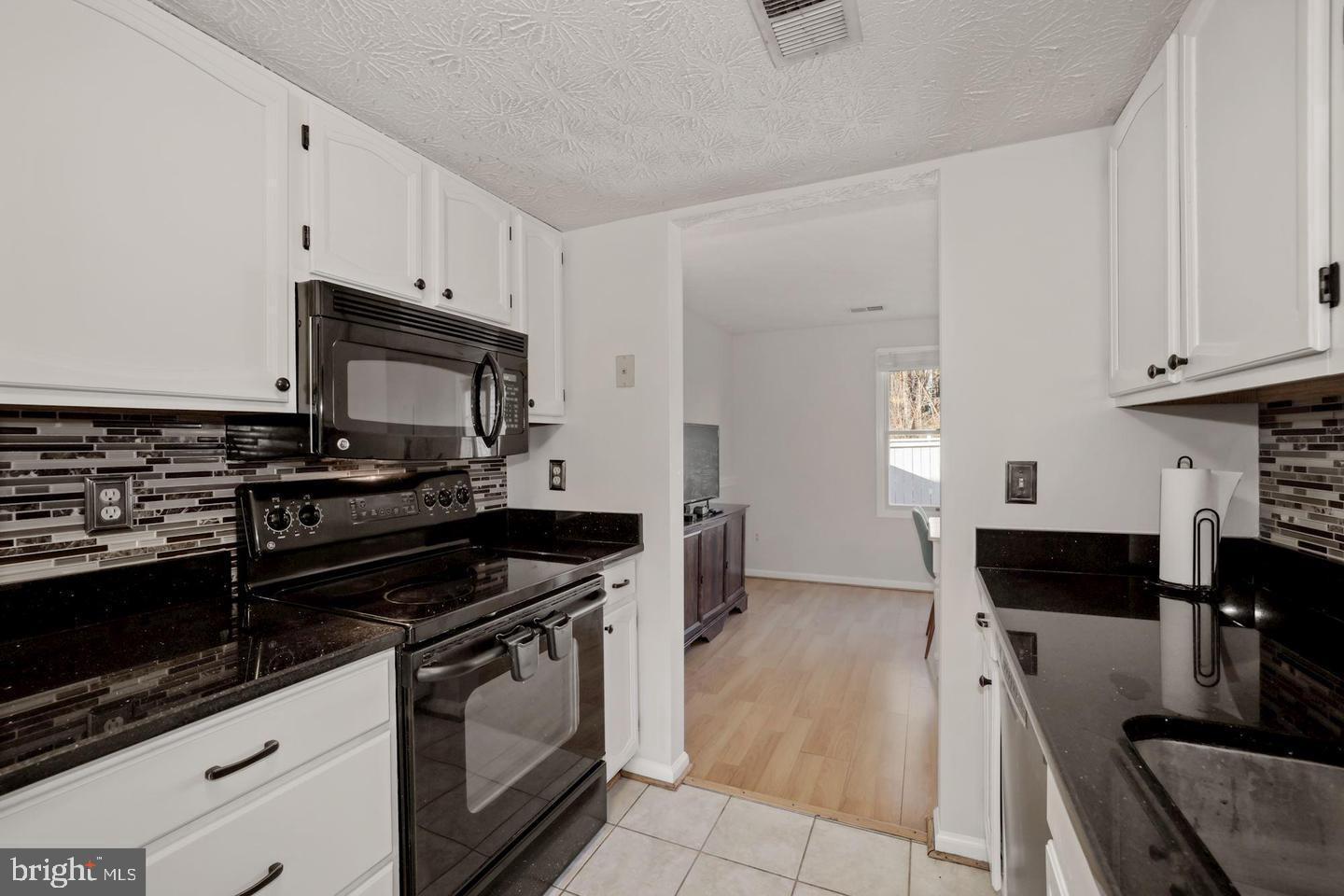 1538 TWISTED OAK DR, RESTON, Virginia 20194, 3 Bedrooms Bedrooms, ,2 BathroomsBathrooms,Residential,For sale,1538 TWISTED OAK DR,VAFX2293776 MLS # VAFX2293776