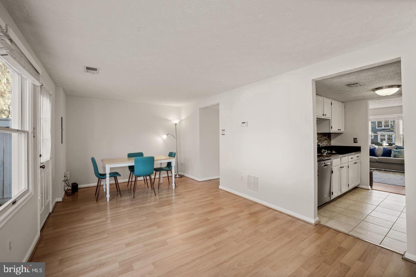 1538 TWISTED OAK DR, RESTON, Virginia 20194, 3 Bedrooms Bedrooms, ,2 BathroomsBathrooms,Residential,For sale,1538 TWISTED OAK DR,VAFX2293776 MLS # VAFX2293776