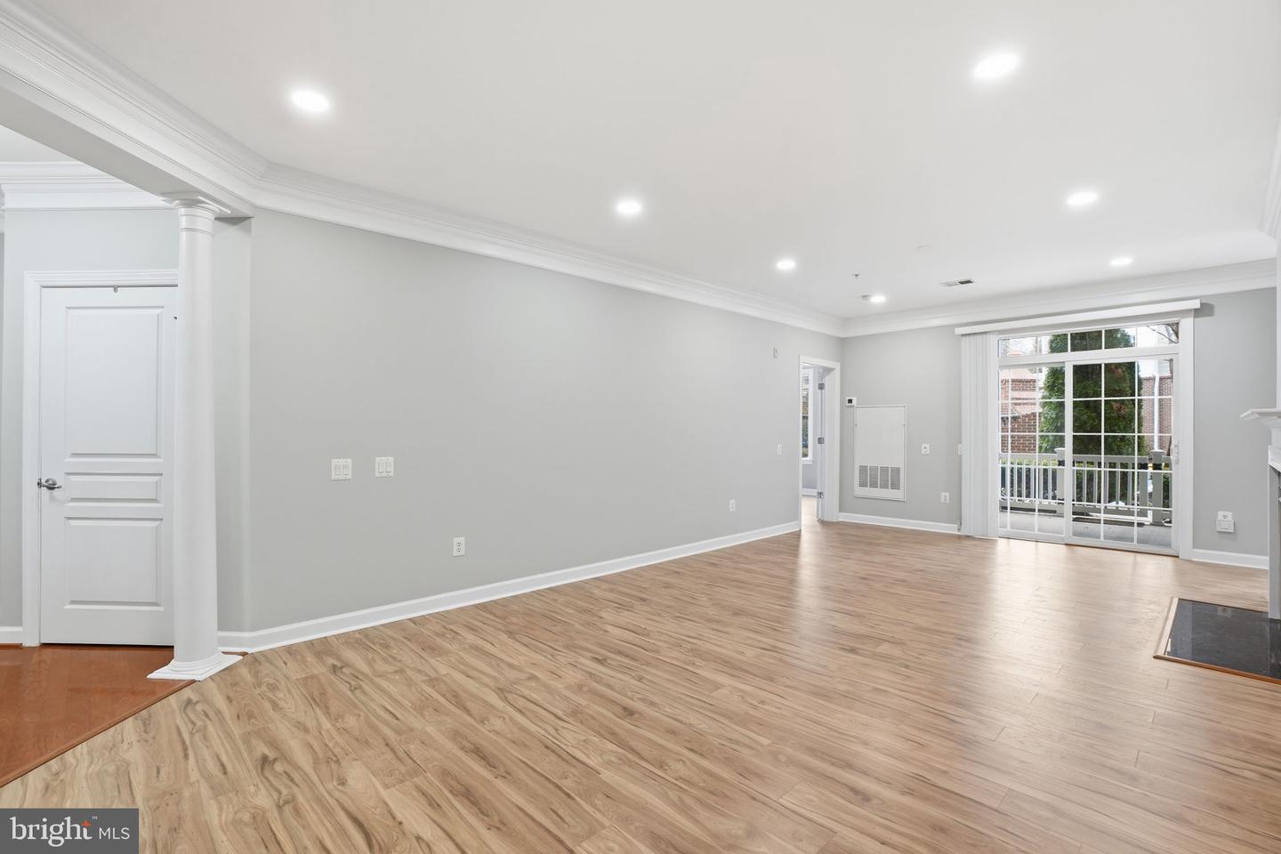 7871 ROLLING WOODS CT #1104, SPRINGFIELD, Virginia 22152, 2 Bedrooms Bedrooms, ,2 BathroomsBathrooms,Residential,For sale,7871 ROLLING WOODS CT #1104,VAFX2293628 MLS # VAFX2293628