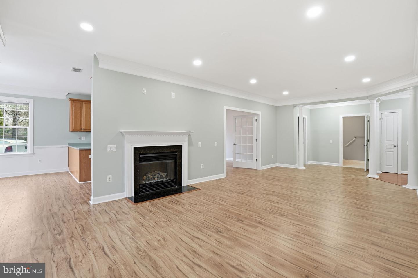 7871 ROLLING WOODS CT #1104, SPRINGFIELD, Virginia 22152, 2 Bedrooms Bedrooms, ,2 BathroomsBathrooms,Residential,For sale,7871 ROLLING WOODS CT #1104,VAFX2293628 MLS # VAFX2293628