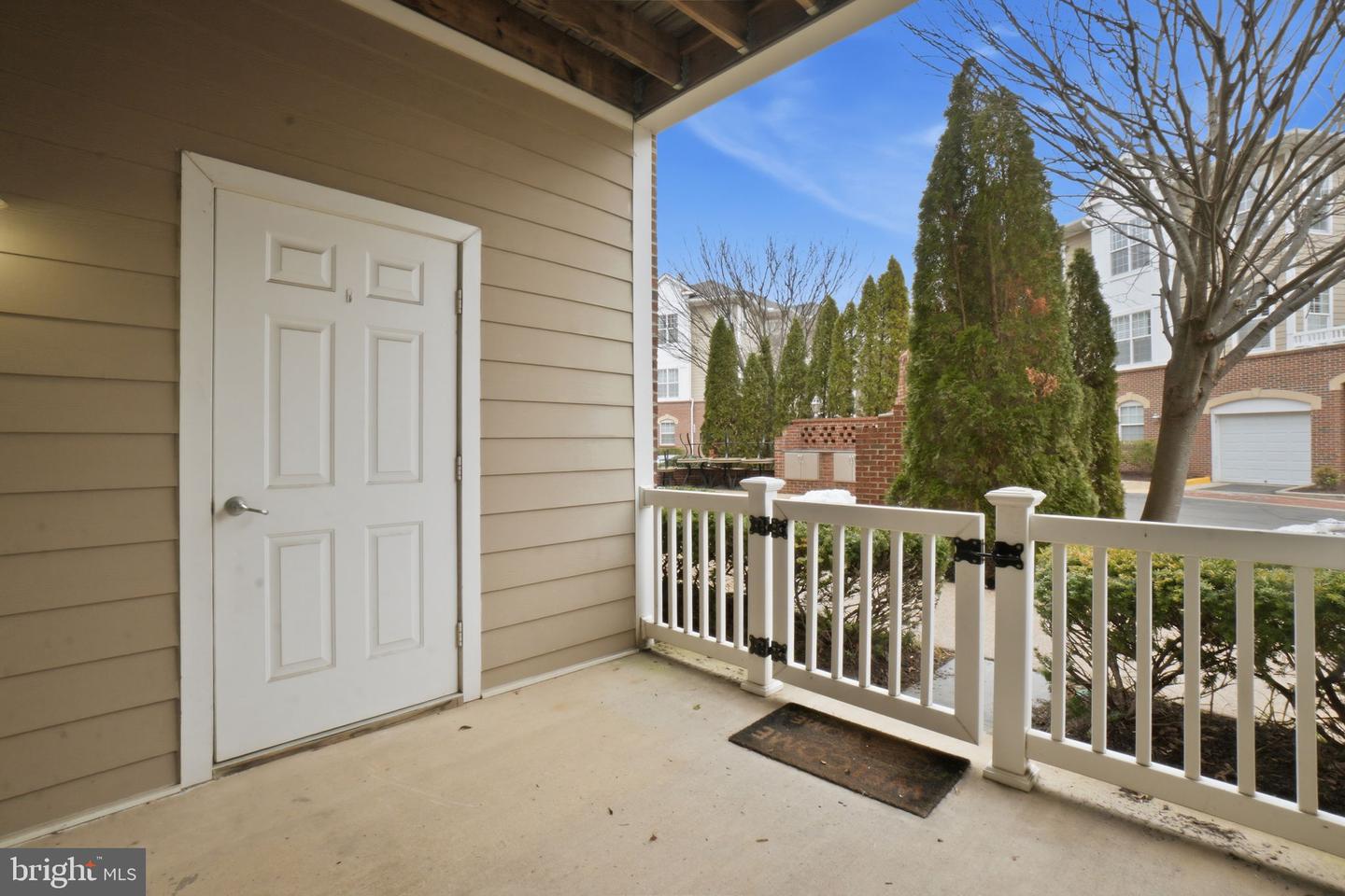 7871 ROLLING WOODS CT #1104, SPRINGFIELD, Virginia 22152, 2 Bedrooms Bedrooms, ,2 BathroomsBathrooms,Residential,For sale,7871 ROLLING WOODS CT #1104,VAFX2293628 MLS # VAFX2293628