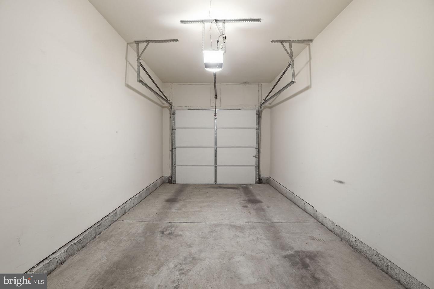 7871 ROLLING WOODS CT #1104, SPRINGFIELD, Virginia 22152, 2 Bedrooms Bedrooms, ,2 BathroomsBathrooms,Residential,For sale,7871 ROLLING WOODS CT #1104,VAFX2293628 MLS # VAFX2293628