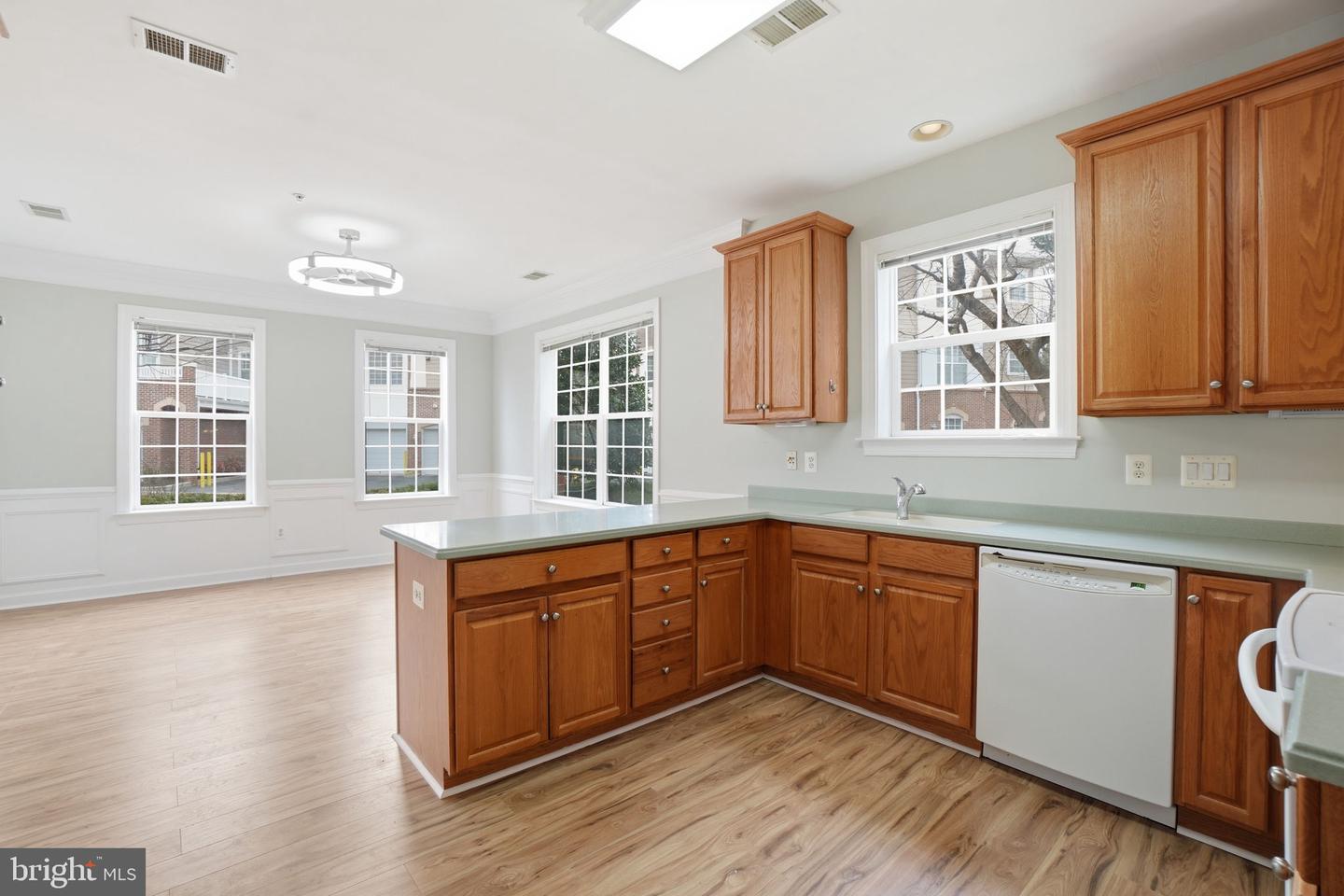 7871 ROLLING WOODS CT #1104, SPRINGFIELD, Virginia 22152, 2 Bedrooms Bedrooms, ,2 BathroomsBathrooms,Residential,For sale,7871 ROLLING WOODS CT #1104,VAFX2293628 MLS # VAFX2293628
