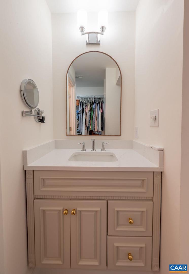 320 HARVEST DR, CHARLOTTESVILLE, Virginia 22903, 3 Bedrooms Bedrooms, ,3 BathroomsBathrooms,Residential,For sale,320 HARVEST DR,673891 MLS # 673891