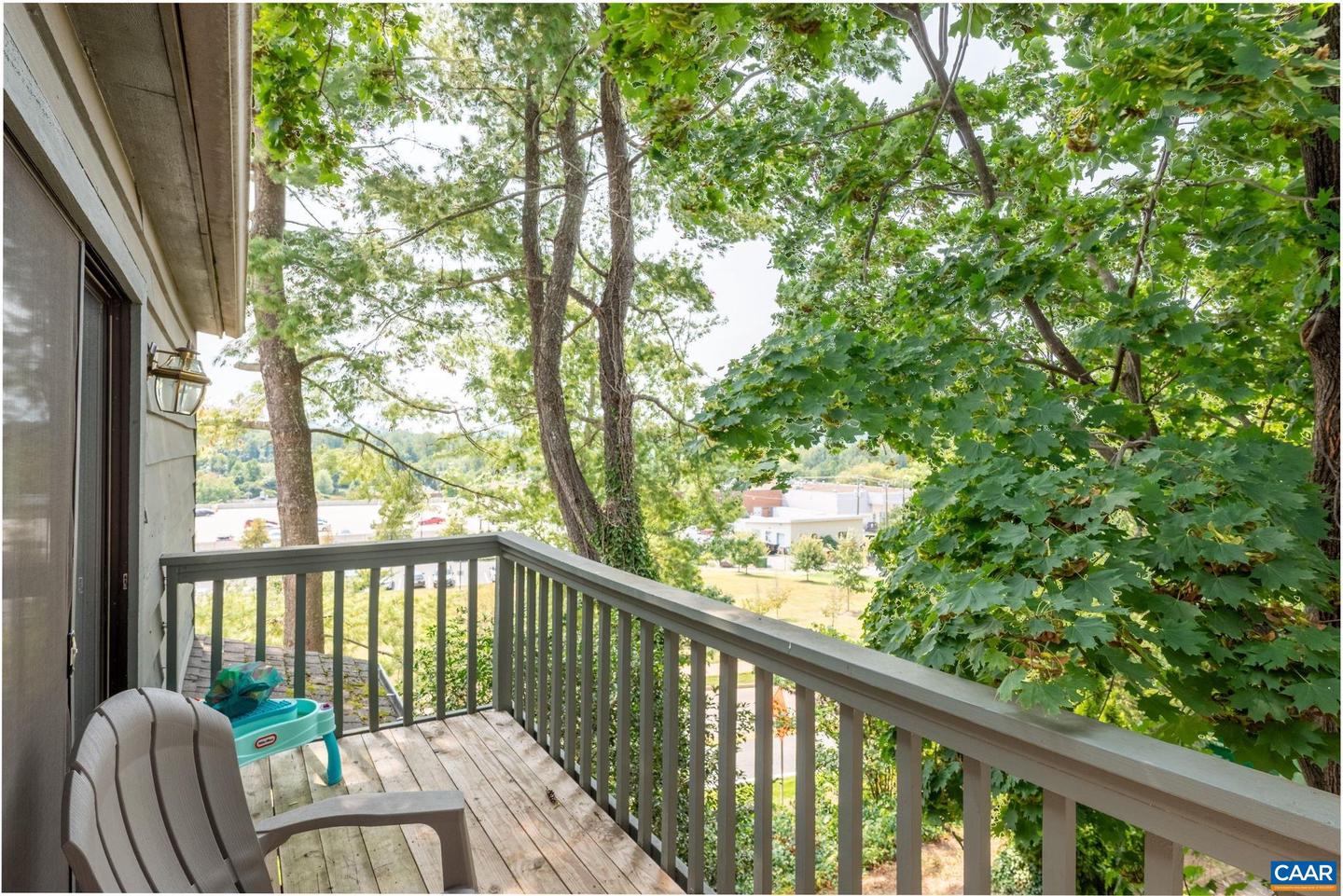 320 HARVEST DR, CHARLOTTESVILLE, Virginia 22903, 3 Bedrooms Bedrooms, ,3 BathroomsBathrooms,Residential,For sale,320 HARVEST DR,673891 MLS # 673891