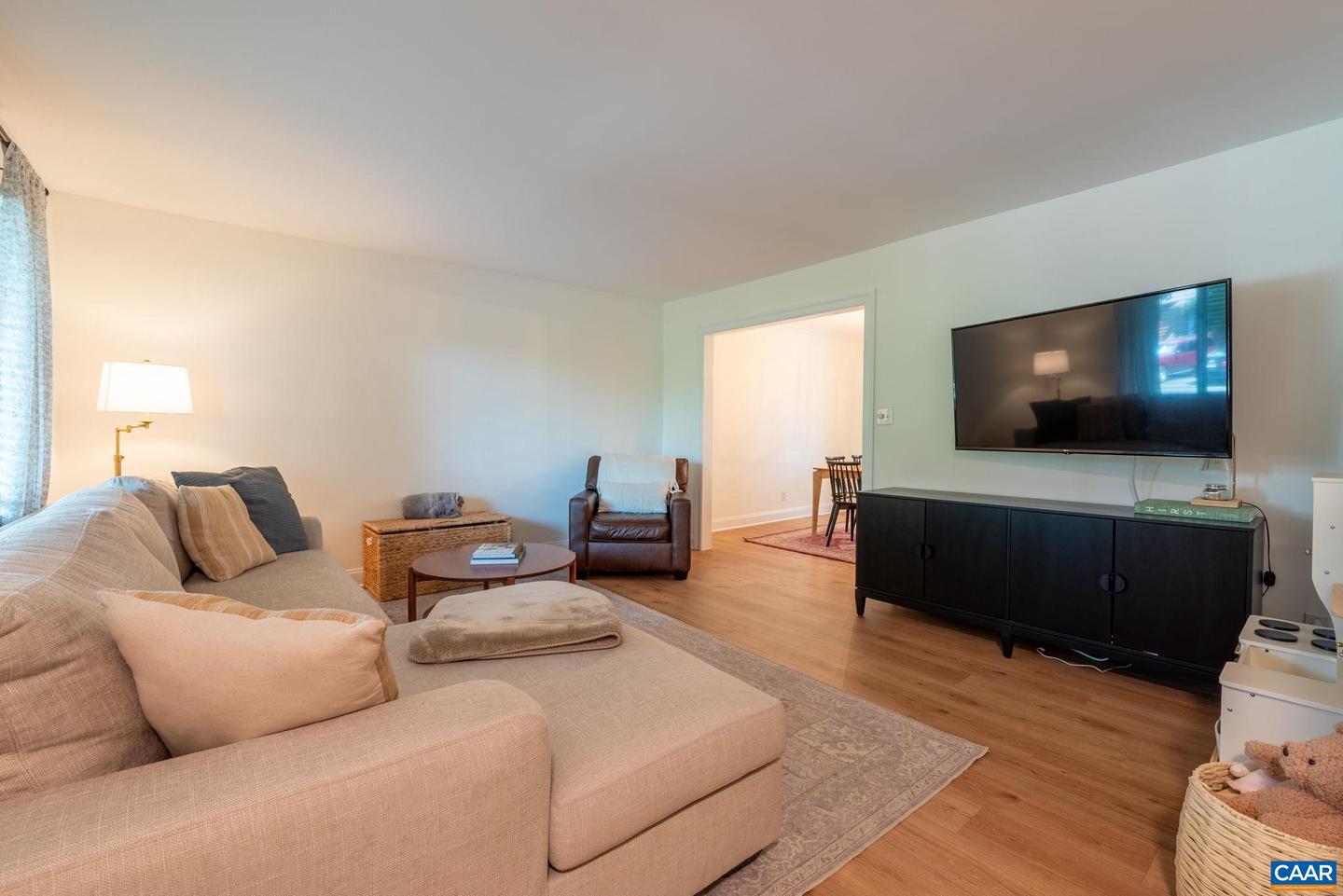 320 HARVEST DR, CHARLOTTESVILLE, Virginia 22903, 3 Bedrooms Bedrooms, ,3 BathroomsBathrooms,Residential,For sale,320 HARVEST DR,673891 MLS # 673891