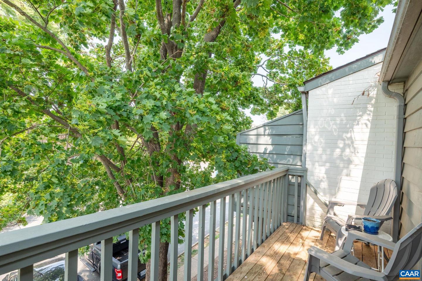 320 HARVEST DR, CHARLOTTESVILLE, Virginia 22903, 3 Bedrooms Bedrooms, ,3 BathroomsBathrooms,Residential,For sale,320 HARVEST DR,673891 MLS # 673891