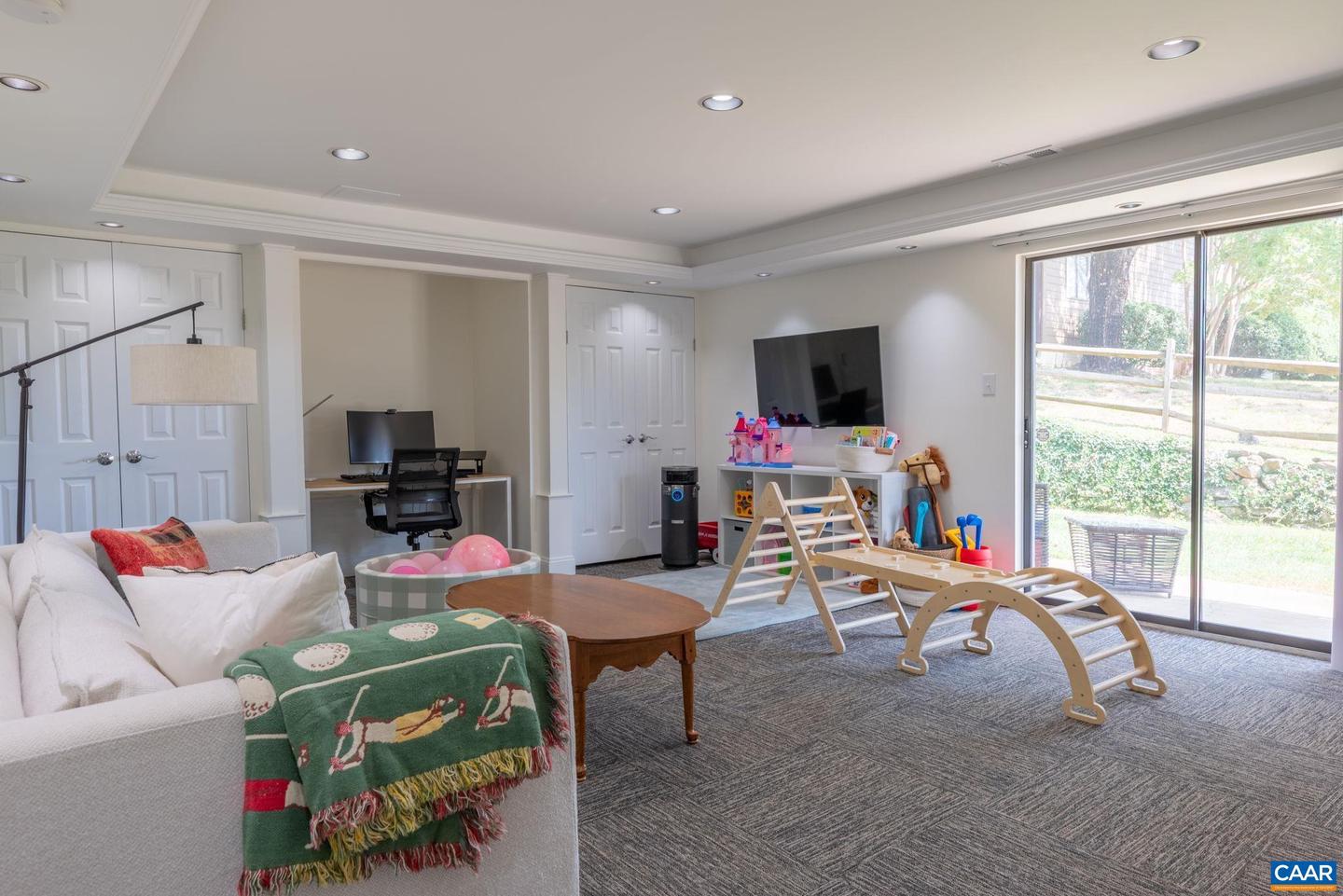 320 HARVEST DR, CHARLOTTESVILLE, Virginia 22903, 3 Bedrooms Bedrooms, ,3 BathroomsBathrooms,Residential,For sale,320 HARVEST DR,673891 MLS # 673891