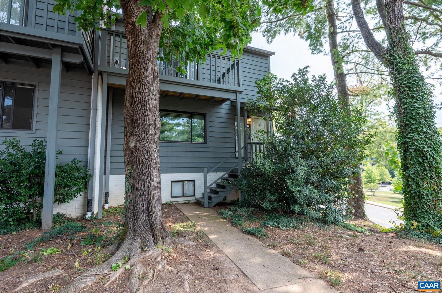 320 HARVEST DR, CHARLOTTESVILLE, Virginia 22903, 3 Bedrooms Bedrooms, ,3 BathroomsBathrooms,Residential,For sale,320 HARVEST DR,673891 MLS # 673891