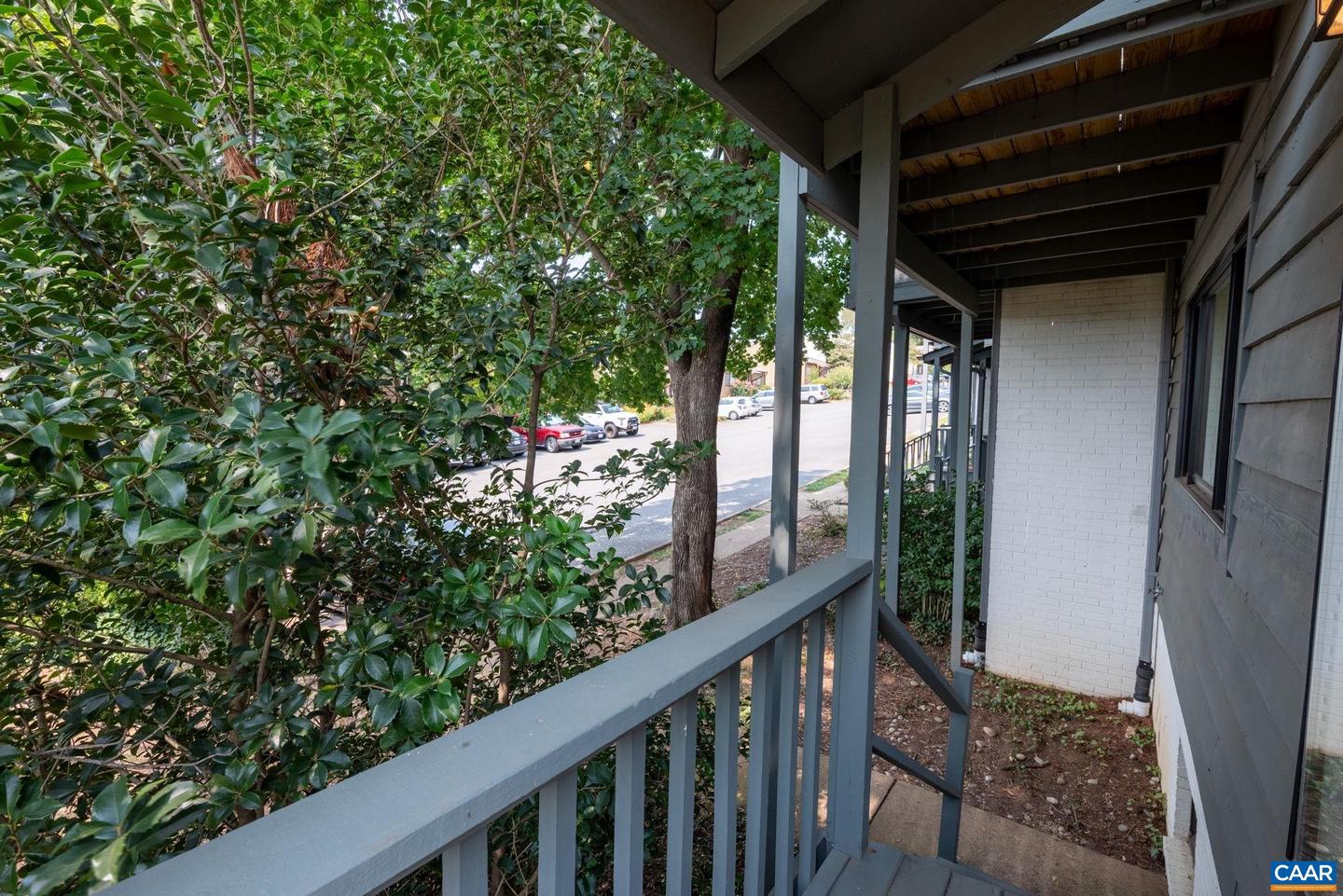 320 HARVEST DR, CHARLOTTESVILLE, Virginia 22903, 3 Bedrooms Bedrooms, ,3 BathroomsBathrooms,Residential,For sale,320 HARVEST DR,673891 MLS # 673891