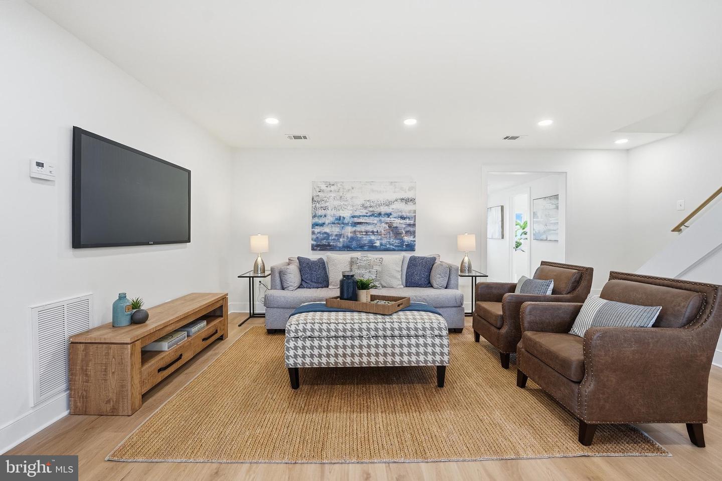 4815 EUBANK ST, ALEXANDRIA, Virginia 22309, 4 Bedrooms Bedrooms, ,2 BathroomsBathrooms,Residential,For sale,4815 EUBANK ST,VAFX2293632 MLS # VAFX2293632