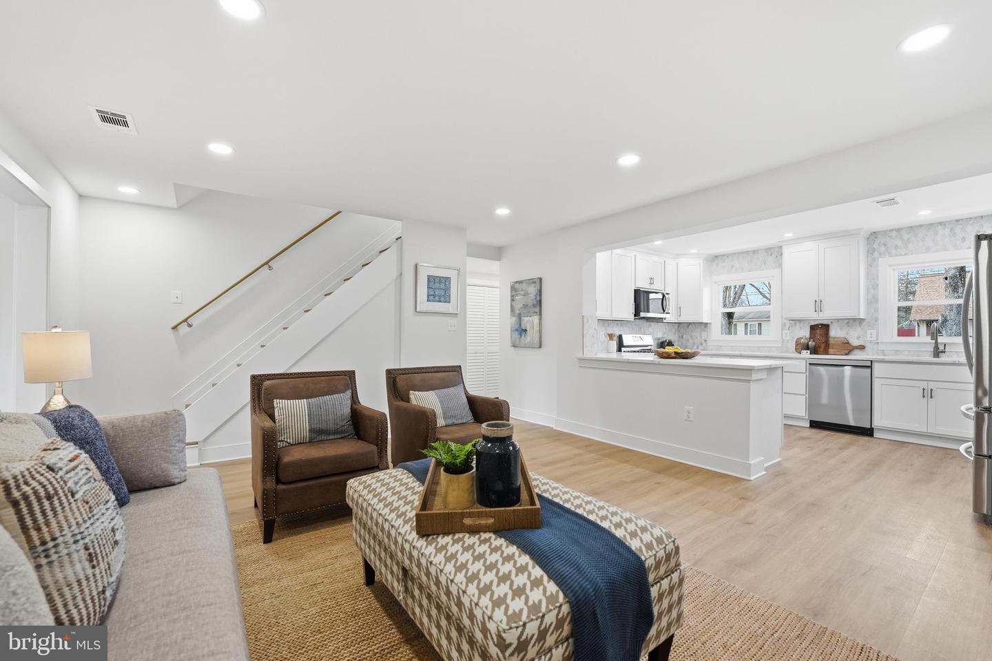 4815 EUBANK ST, ALEXANDRIA, Virginia 22309, 4 Bedrooms Bedrooms, ,2 BathroomsBathrooms,Residential,For sale,4815 EUBANK ST,VAFX2293632 MLS # VAFX2293632