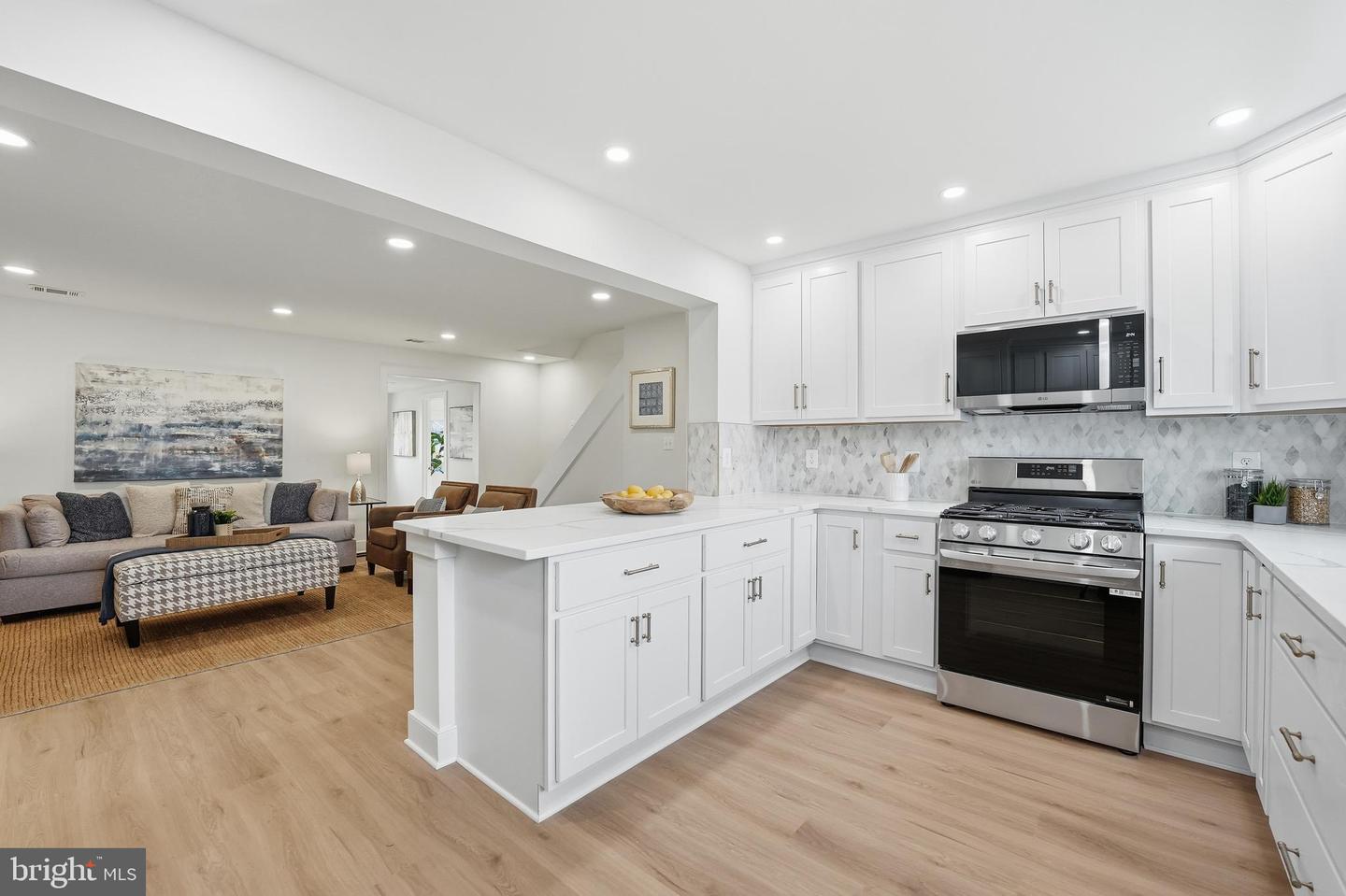 4815 EUBANK ST, ALEXANDRIA, Virginia 22309, 4 Bedrooms Bedrooms, ,2 BathroomsBathrooms,Residential,For sale,4815 EUBANK ST,VAFX2293632 MLS # VAFX2293632