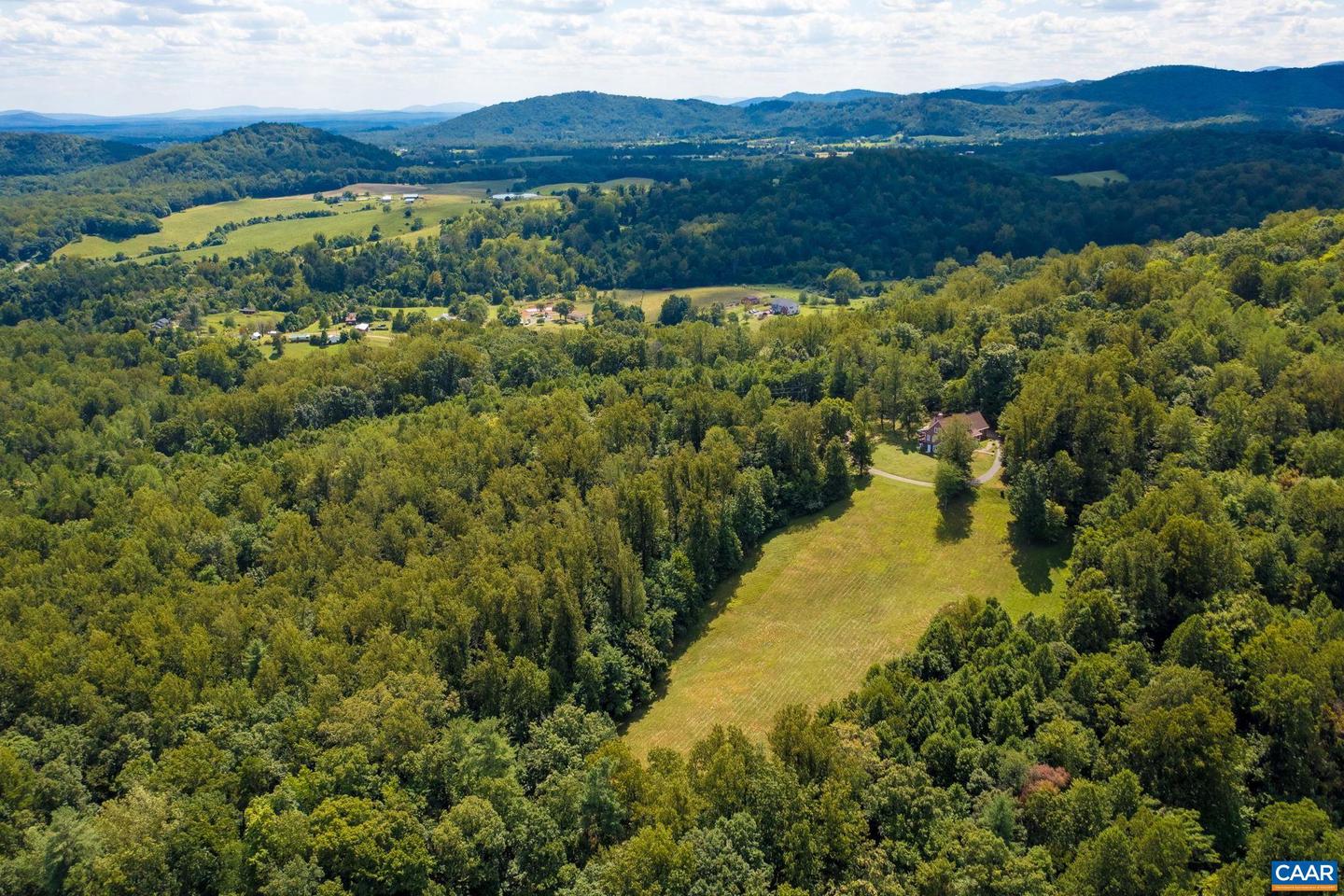 431 BEAR RUN RD, STANARDSVILLE, Virginia 22973, 3 Bedrooms Bedrooms, ,3 BathroomsBathrooms,Residential,For sale,431 BEAR RUN RD,673897 MLS # 673897