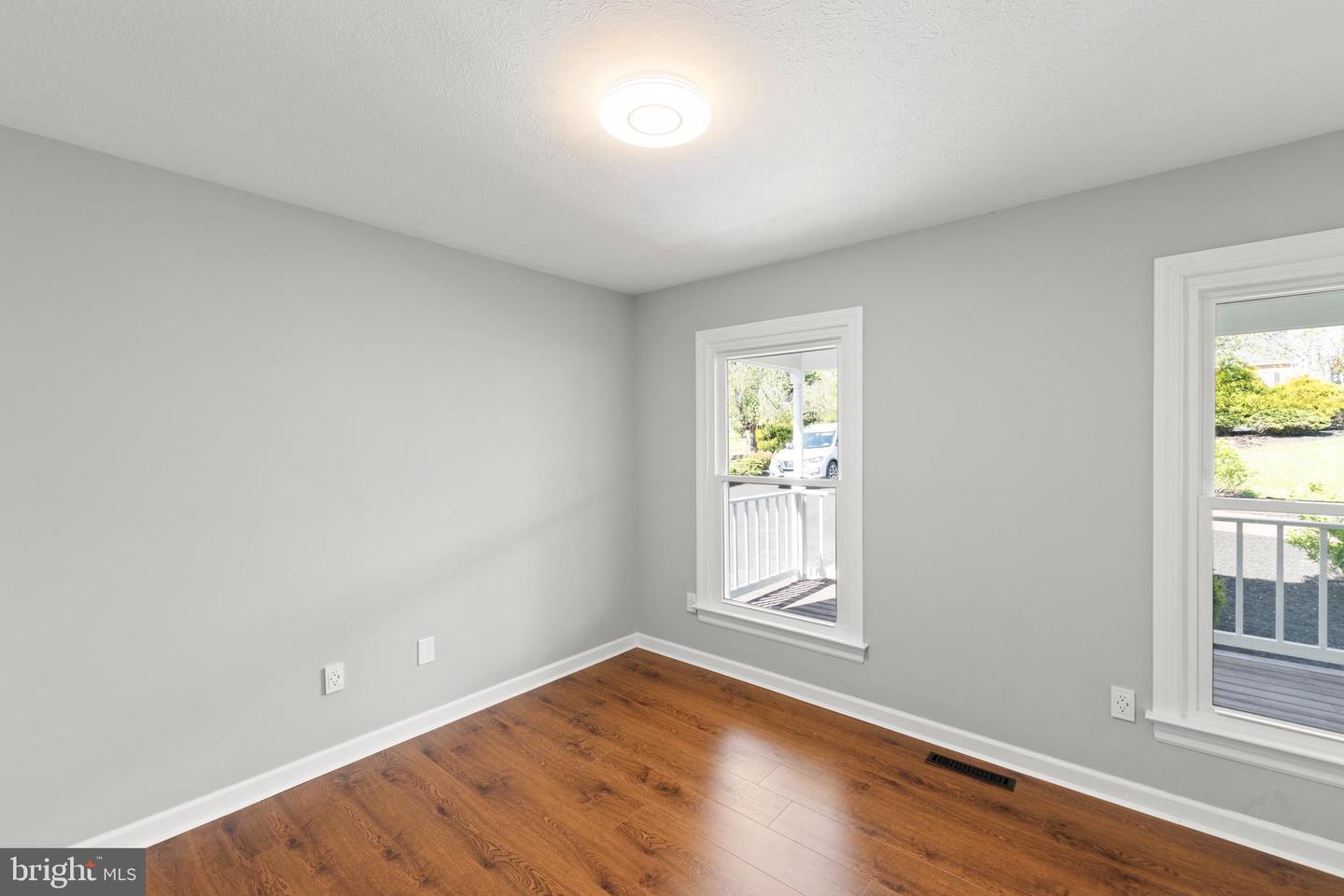 405 SPRING HOLLOW RD, WOODSTOCK, Virginia 22664, 4 Bedrooms Bedrooms, ,4 BathroomsBathrooms,Residential,For sale,405 SPRING HOLLOW RD,VASH2013720 MLS # VASH2013720