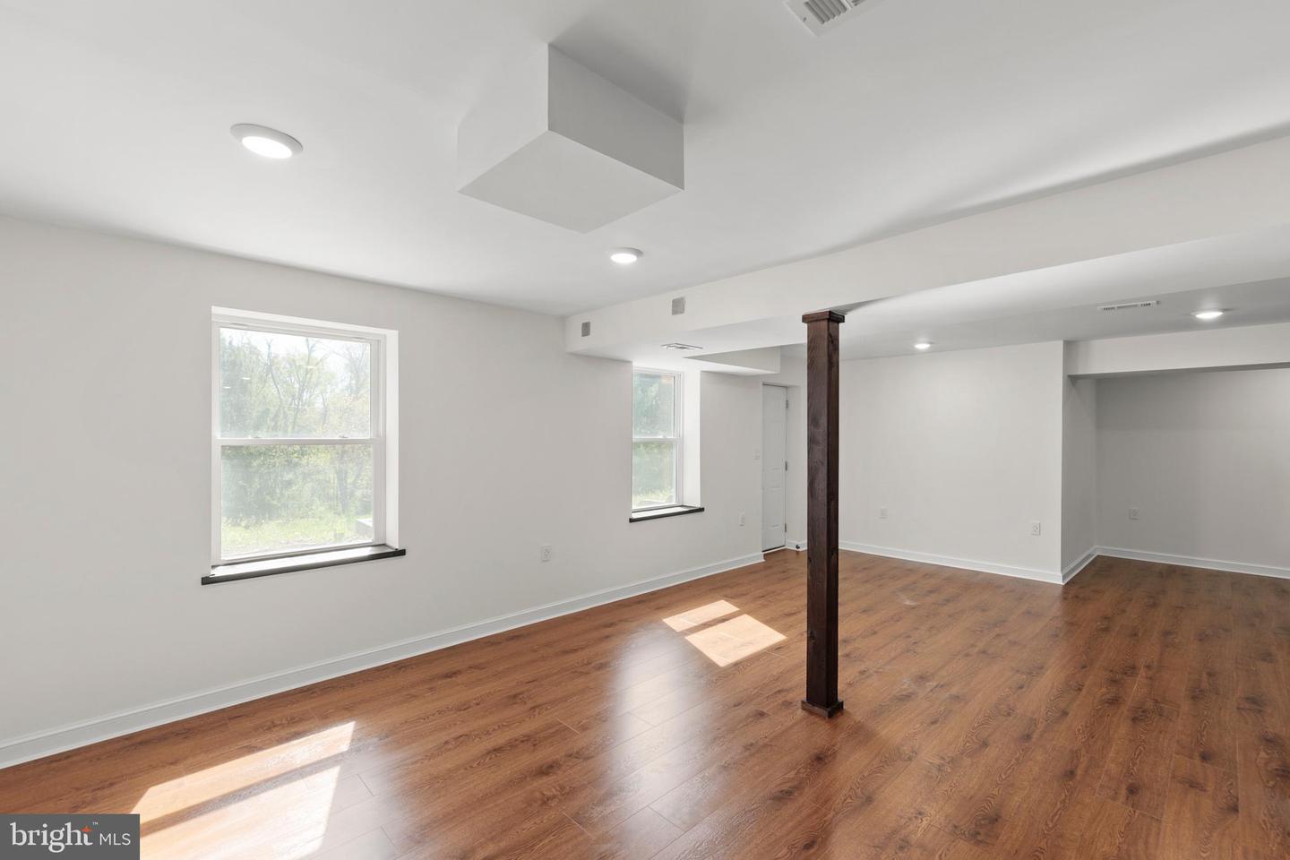 405 SPRING HOLLOW RD, WOODSTOCK, Virginia 22664, 4 Bedrooms Bedrooms, ,4 BathroomsBathrooms,Residential,For sale,405 SPRING HOLLOW RD,VASH2013720 MLS # VASH2013720