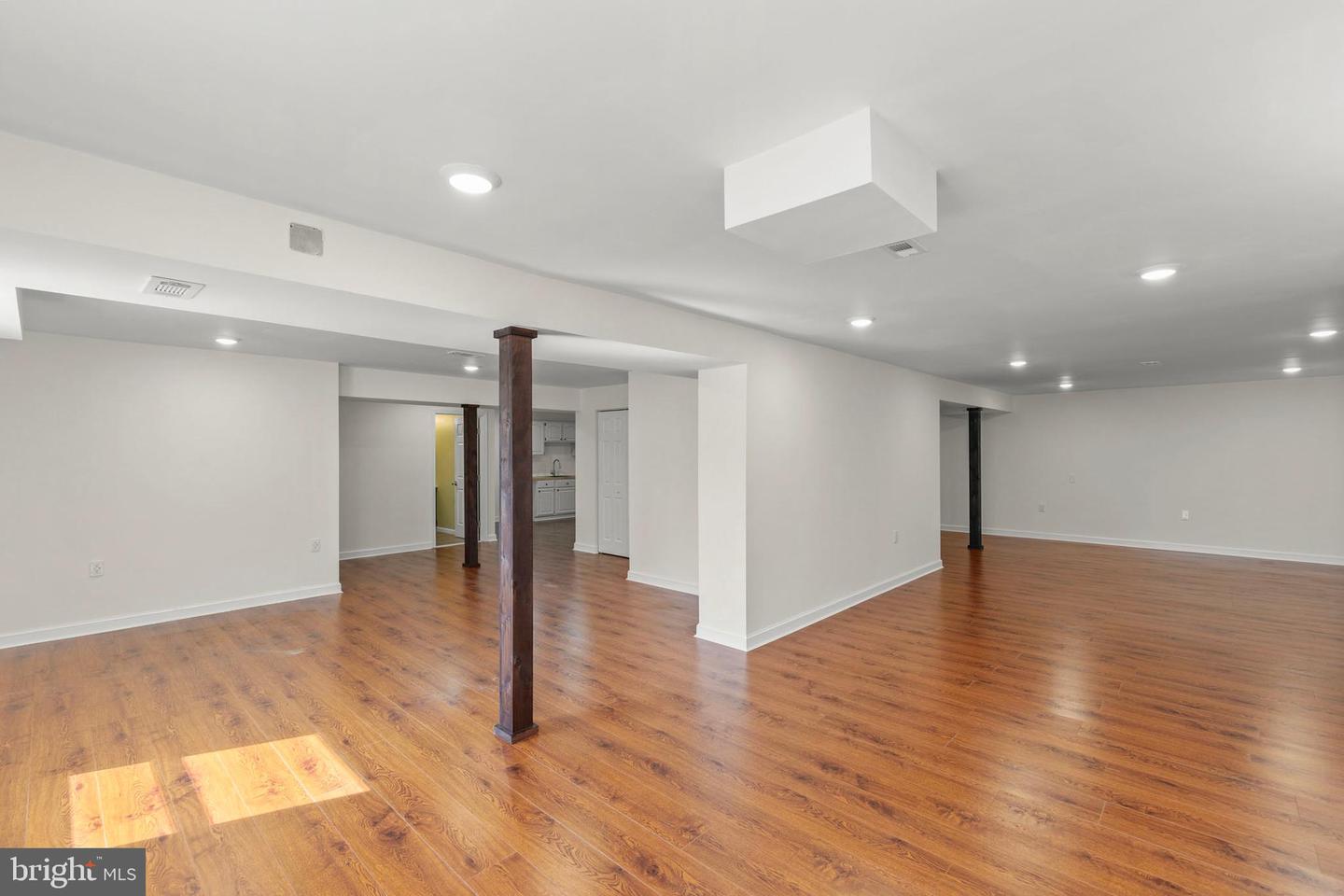 405 SPRING HOLLOW RD, WOODSTOCK, Virginia 22664, 4 Bedrooms Bedrooms, ,4 BathroomsBathrooms,Residential,For sale,405 SPRING HOLLOW RD,VASH2013720 MLS # VASH2013720