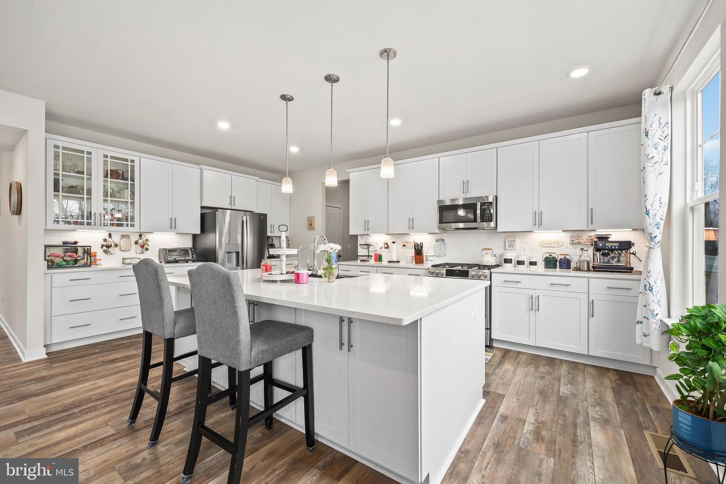 216 LEHIGH DR, WINCHESTER, Virginia 22602, 5 Bedrooms Bedrooms, ,3 BathroomsBathrooms,Residential,For sale,216 LEHIGH DR,VAFV2039920 MLS # VAFV2039920